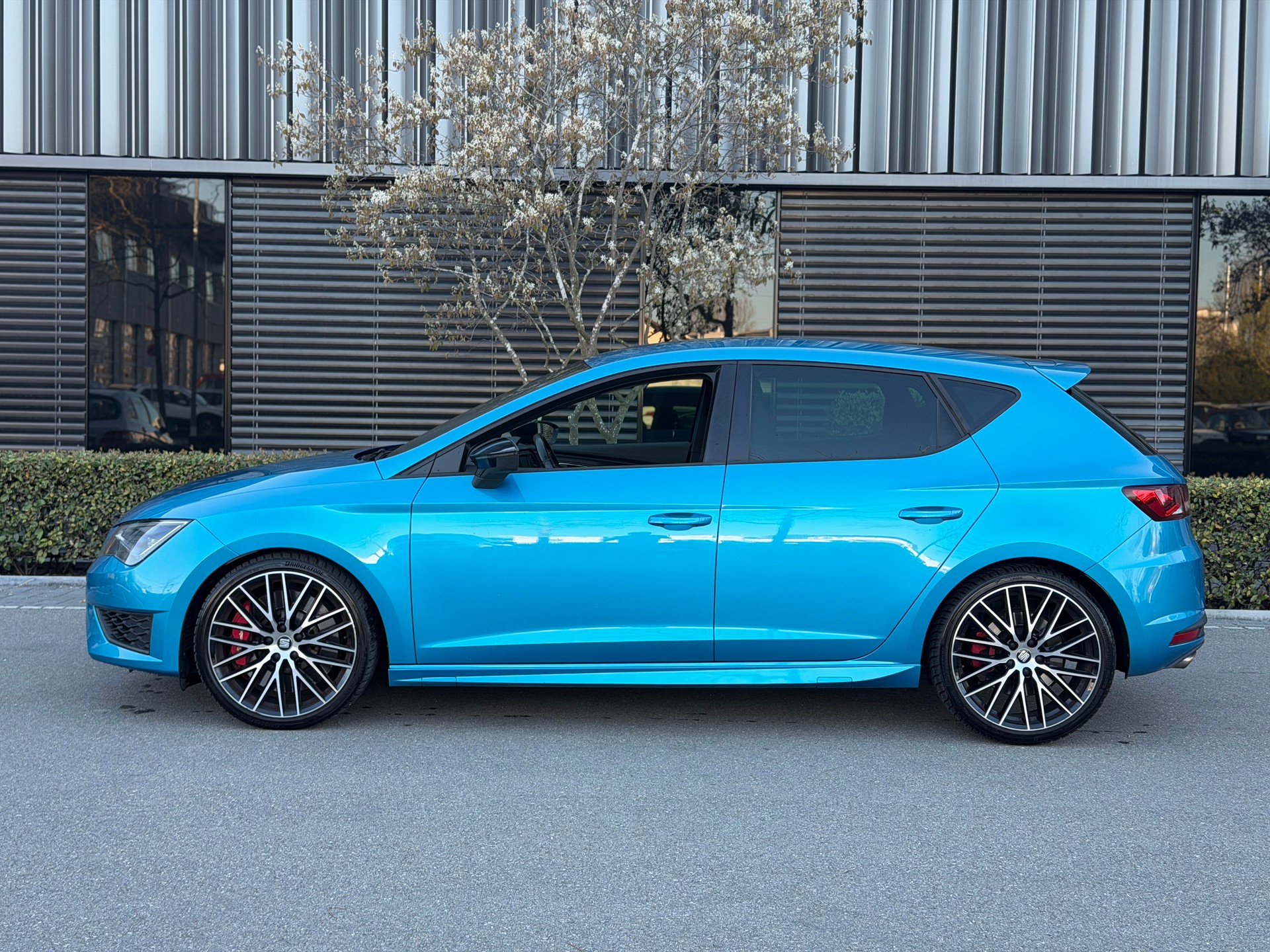 SEAT Leon 2.0 TSI Cupra 290 DSG-image-2