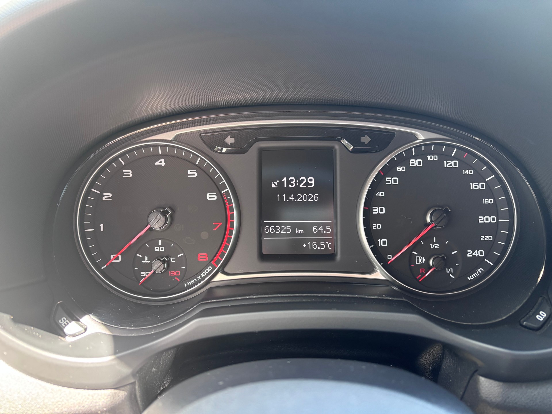 AUDI A1 Sportback 1.4 TFSI Sport - Top Zustand!-image-5