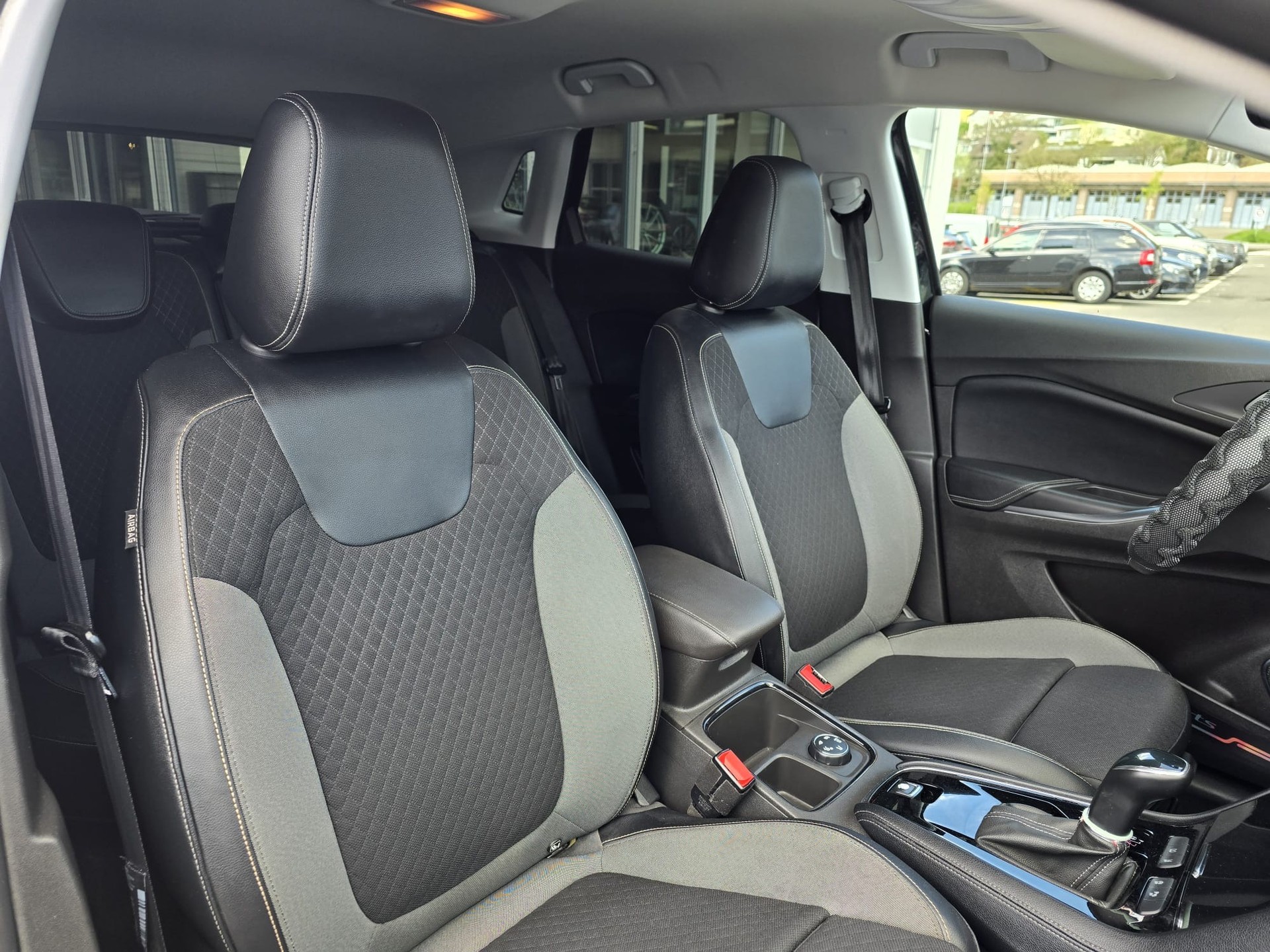 OPEL Grandland X 1.6CDTi Enjoy Automatik-image-15
