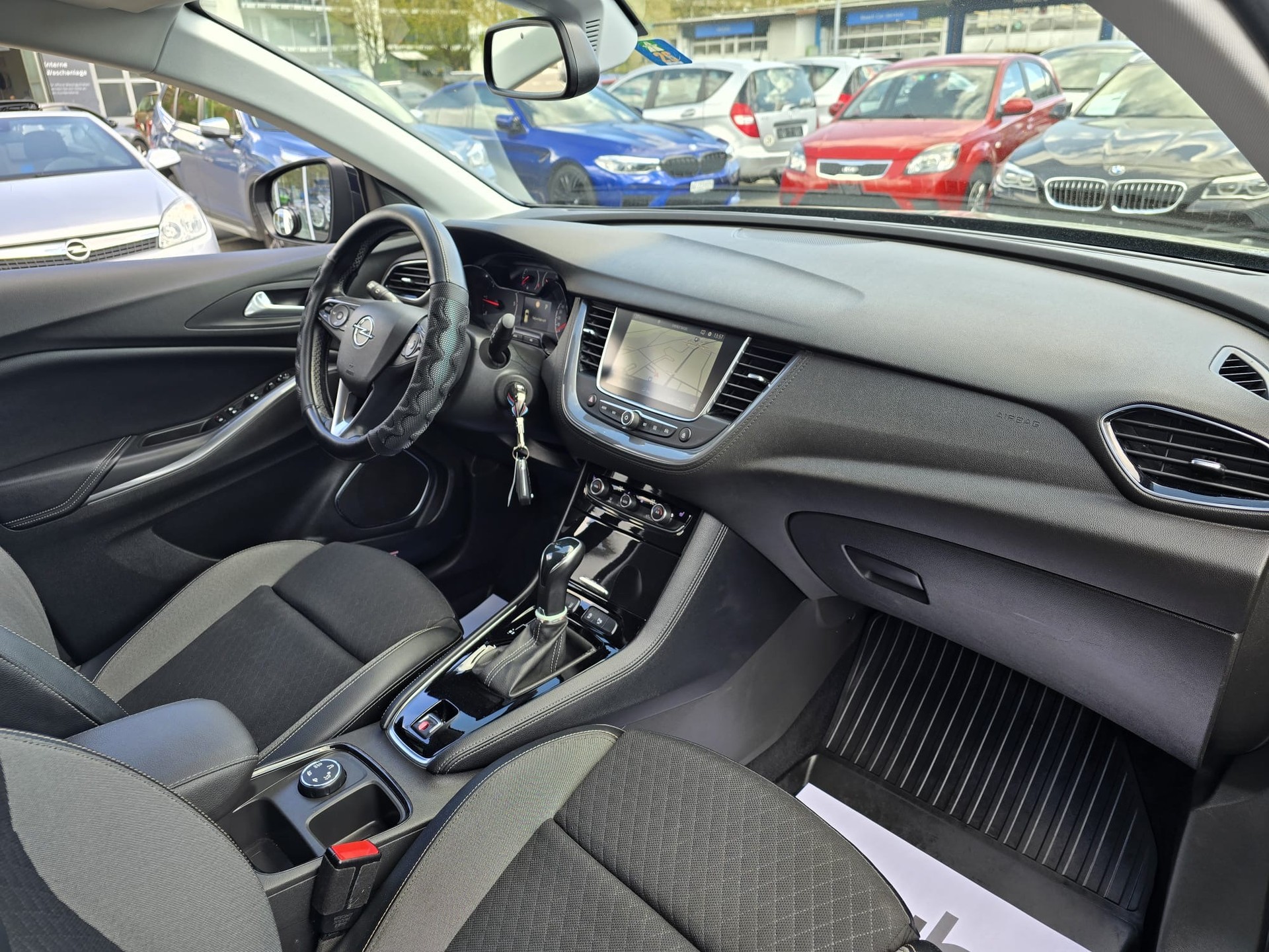 OPEL Grandland X 1.6CDTi Enjoy Automatik-image-10