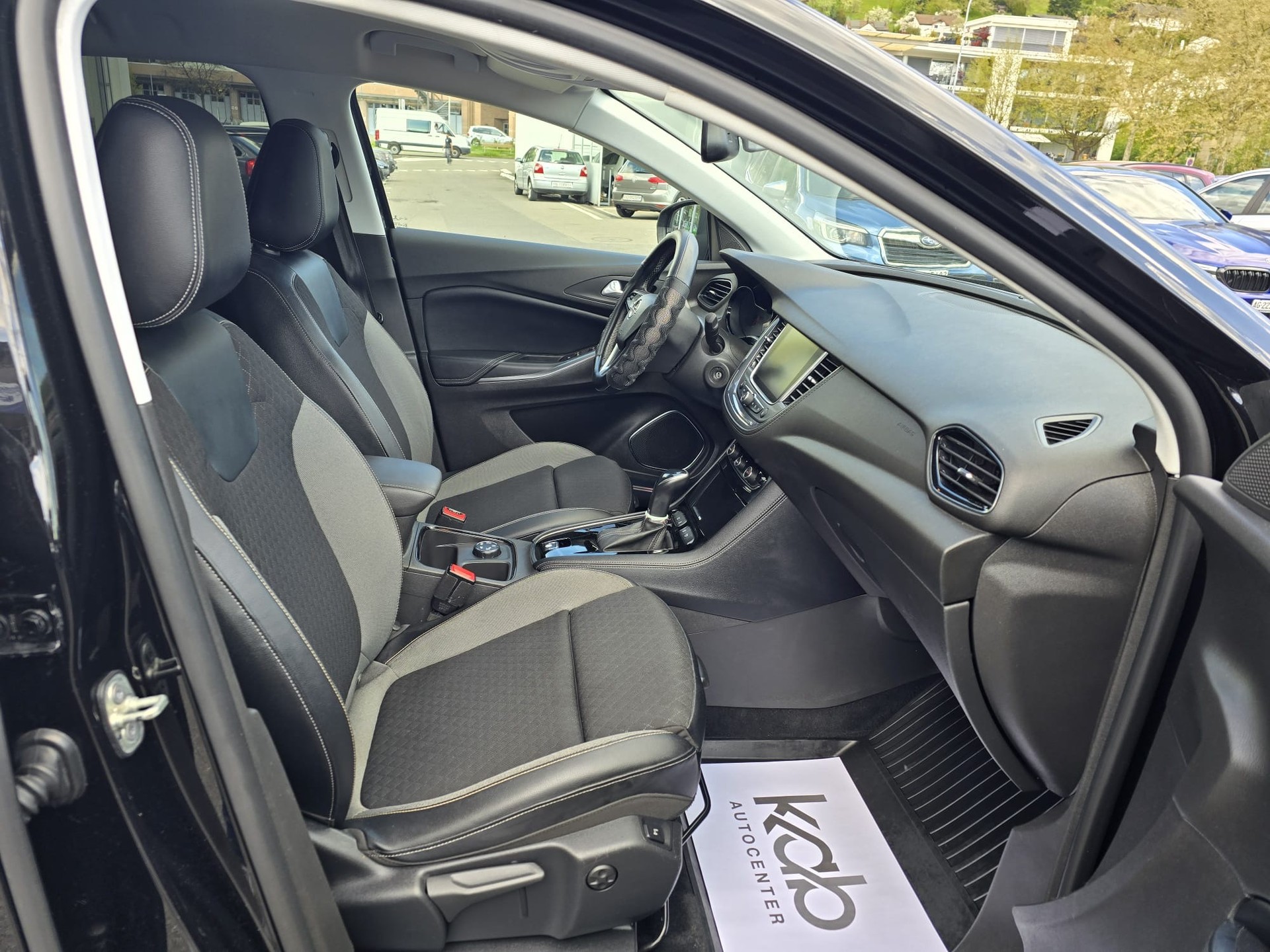 OPEL Grandland X 1.6CDTi Enjoy Automatik-image-12