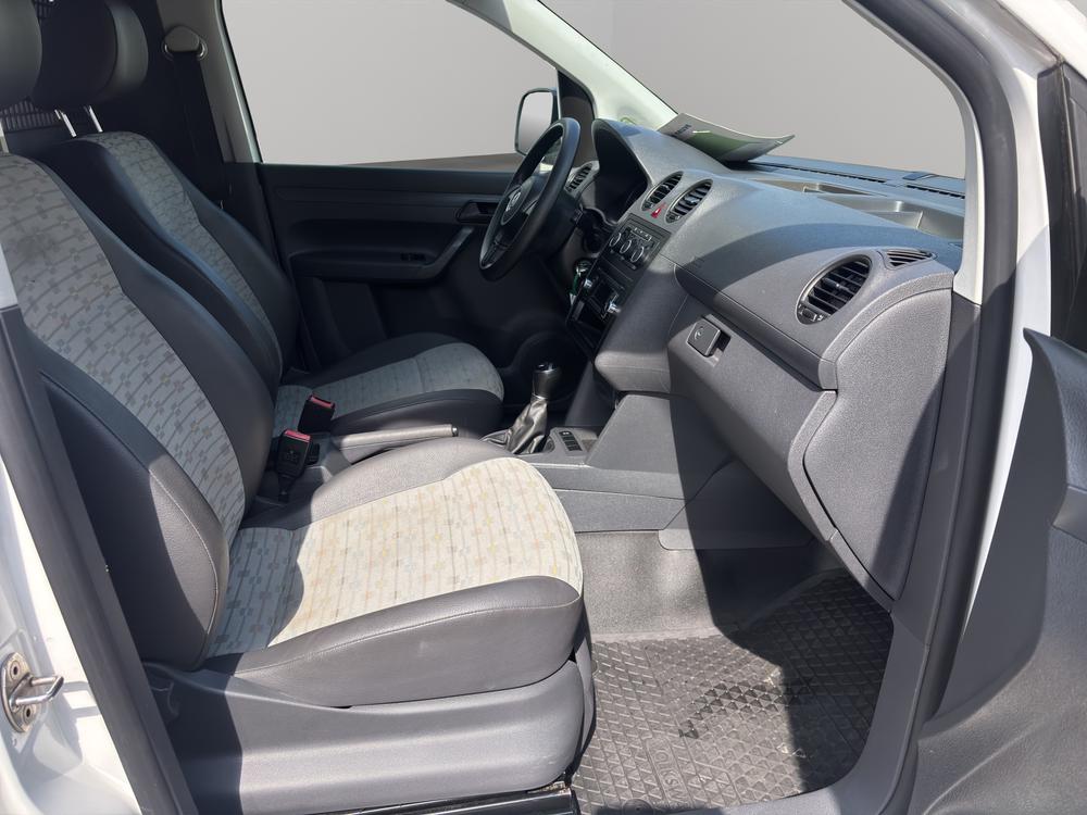 VW Caddy 2.0 TDI 4Motion-image-12