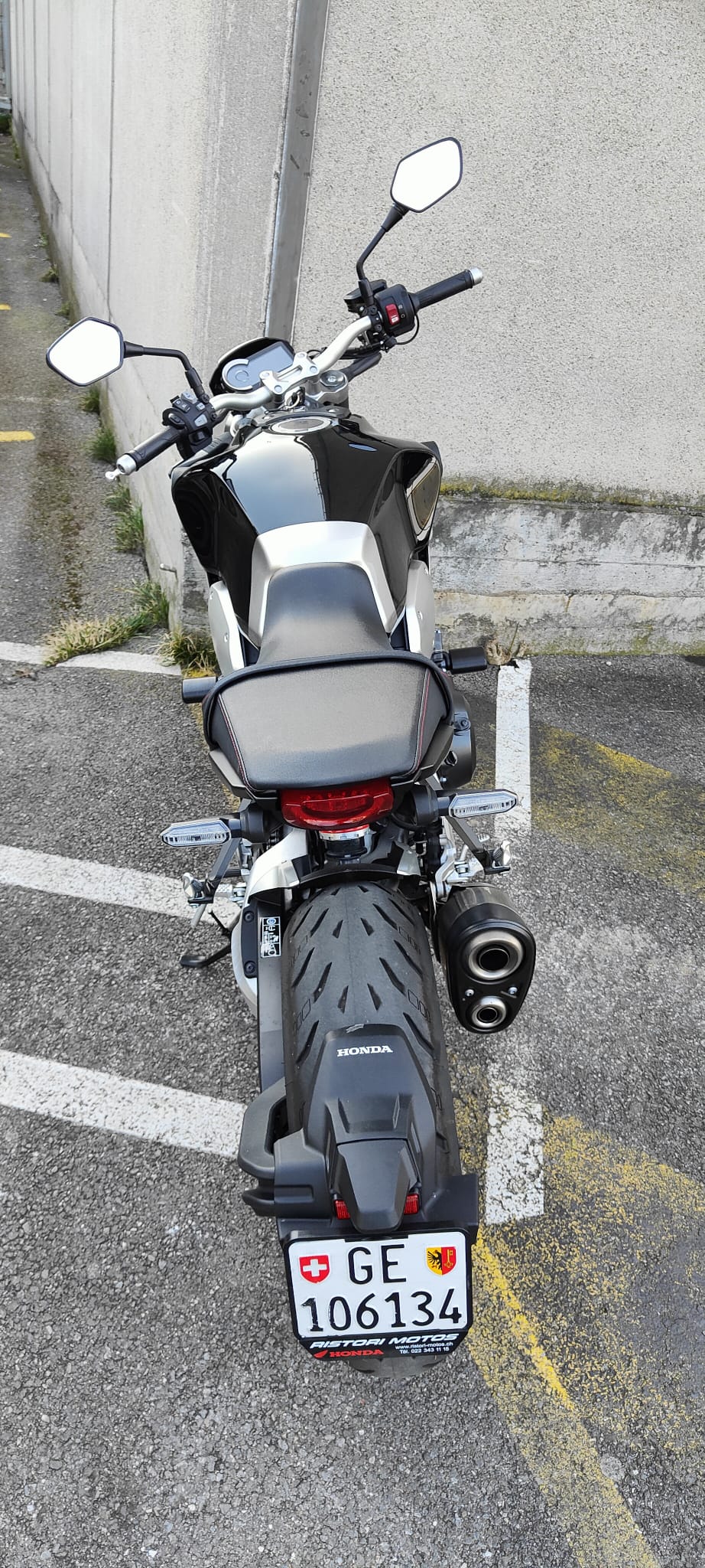 HONDA CB 1000 R ABS-image-1