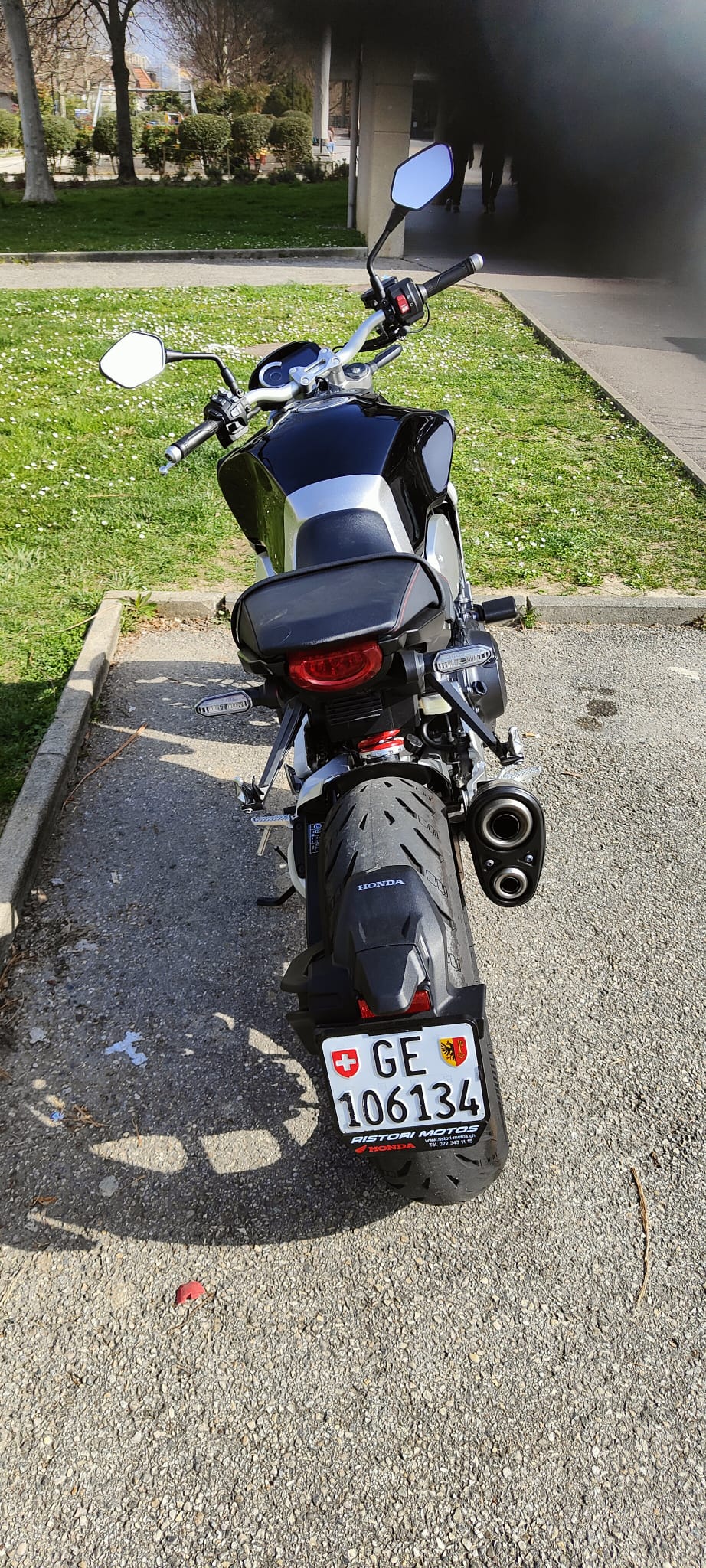 HONDA CB 1000 R ABS-image-5