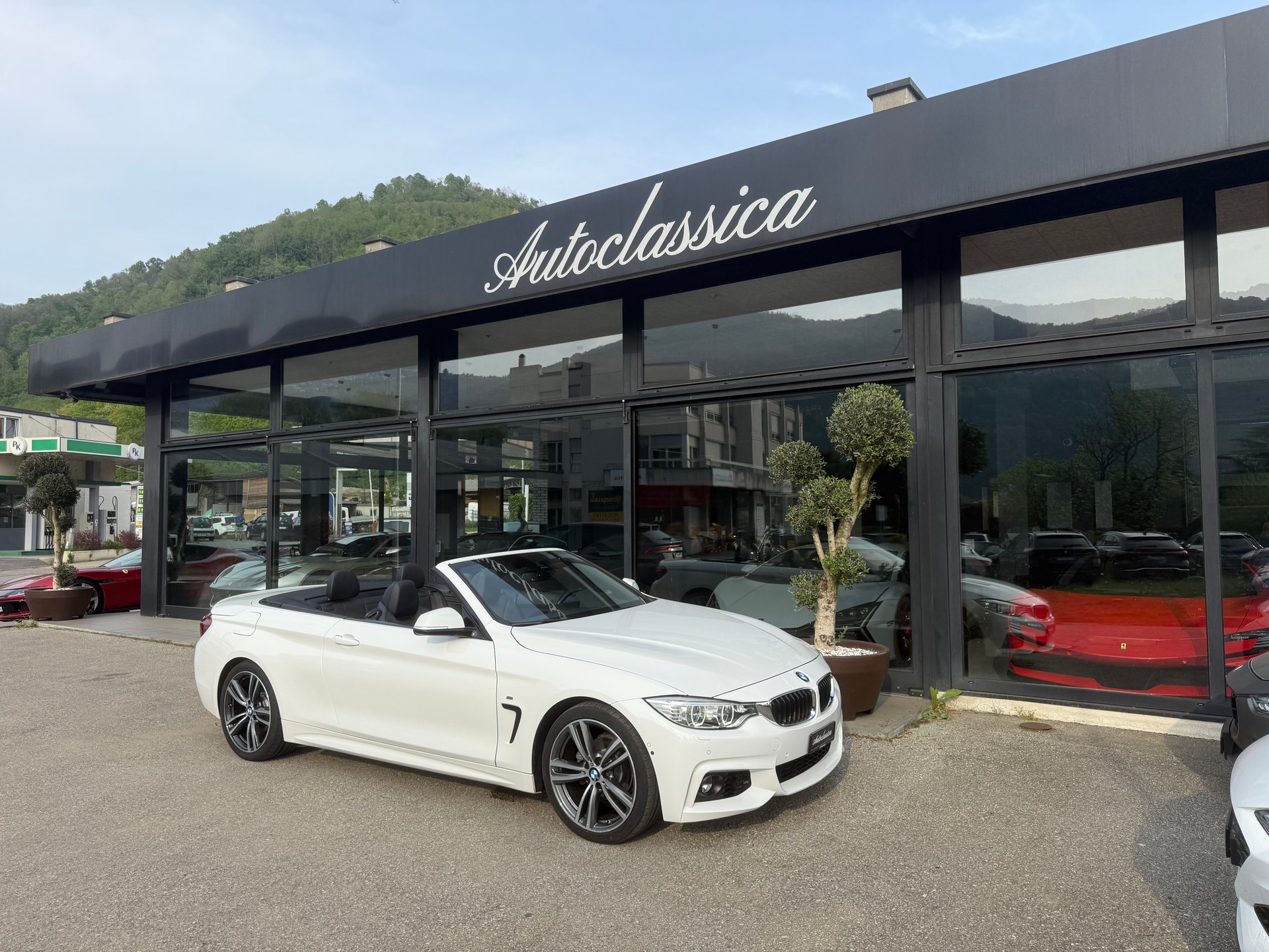 BMW 420i Cabriolet M Sport Steptronic-image-5