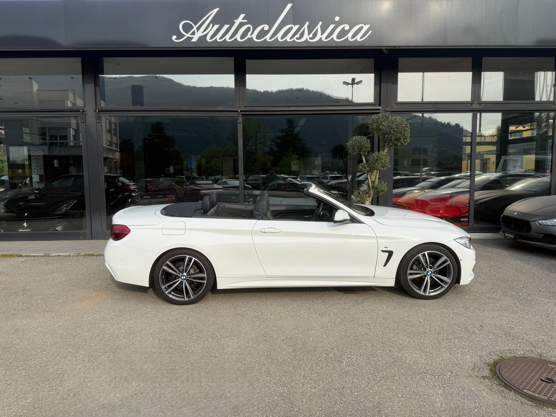 BMW 420i Cabriolet M Sport Steptronic-image-3