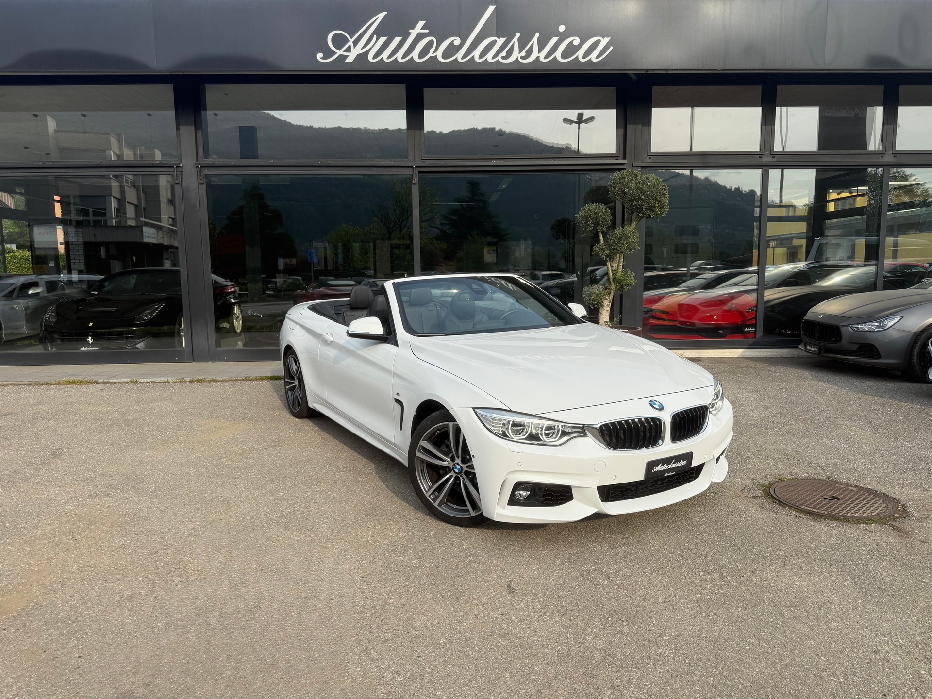 BMW 420i Cabriolet M Sport Steptronic-image-0