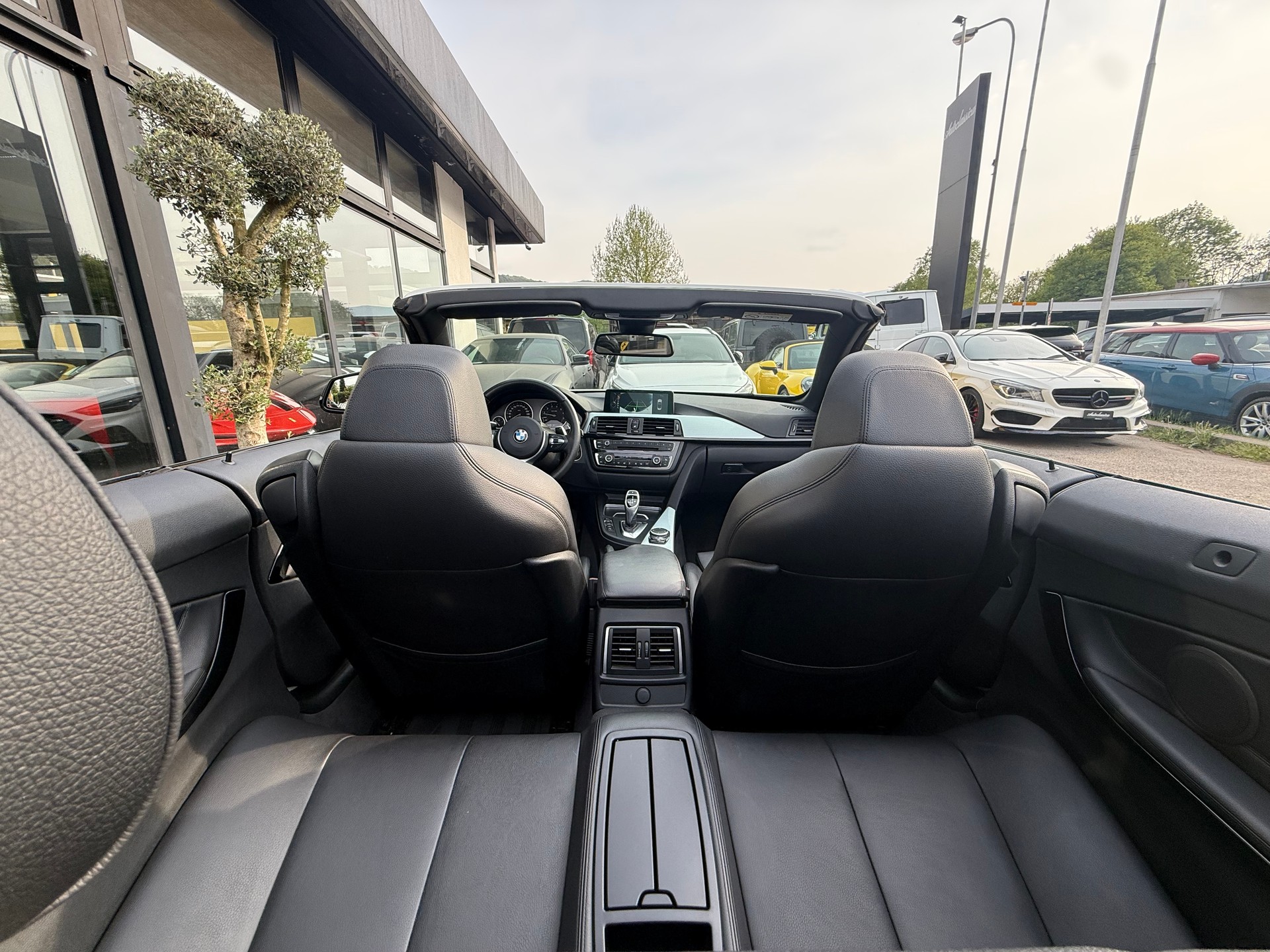 BMW 420i Cabriolet M Sport Steptronic-image-20