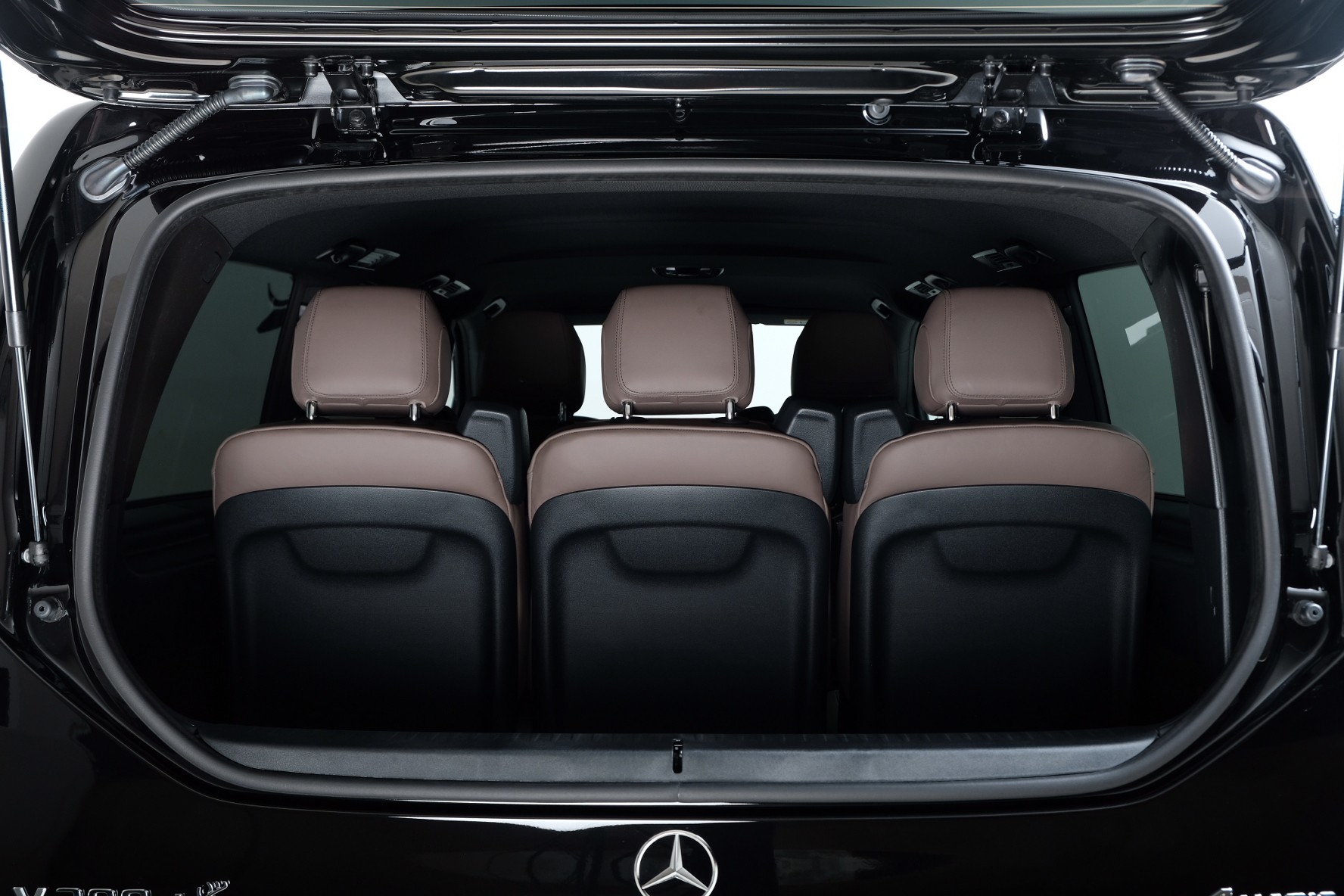 MERCEDES-BENZ V 300 d extralang 9G-Tronic-image-13