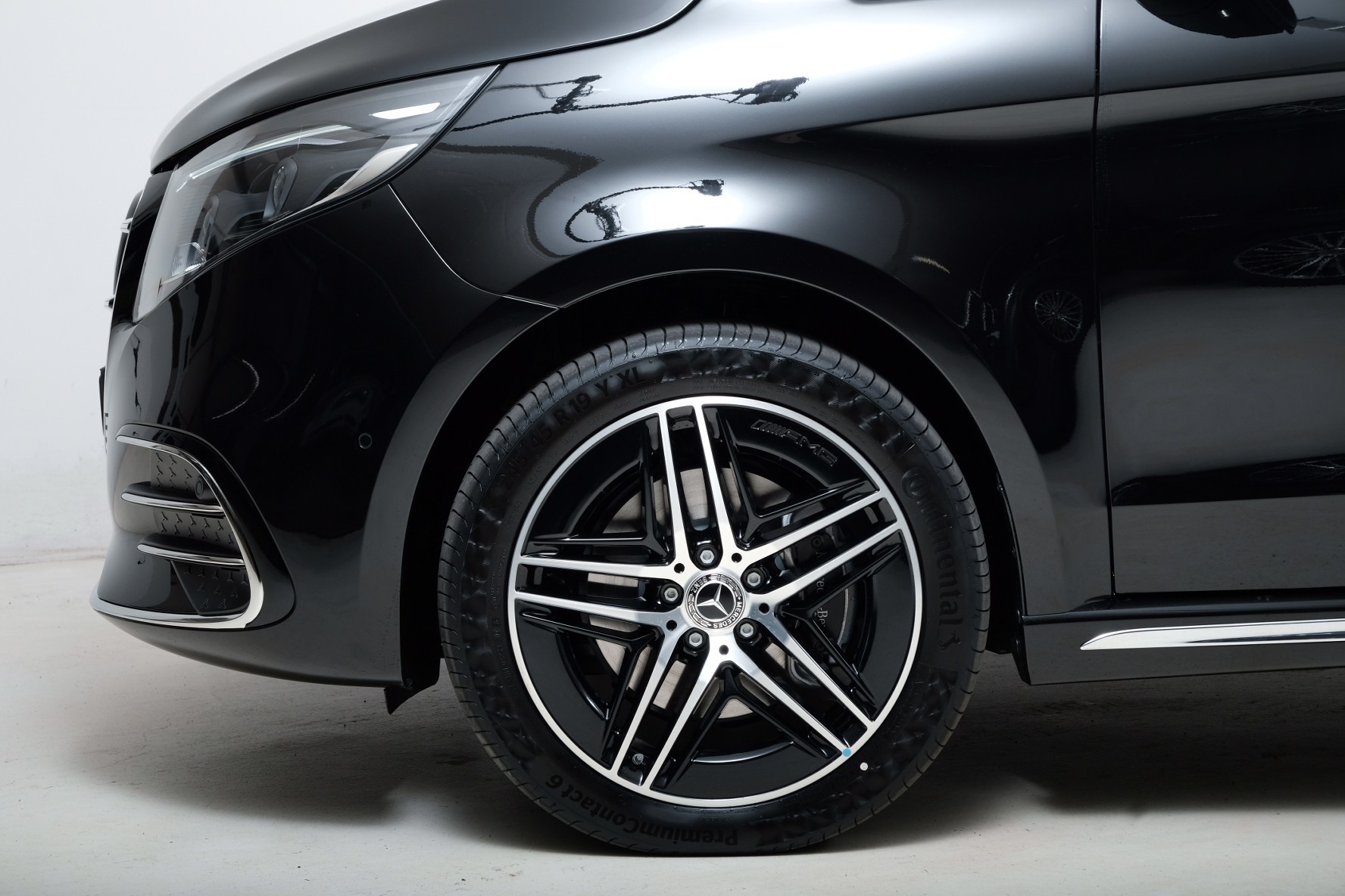 MERCEDES-BENZ V 300 d extralang 9G-Tronic-image-2