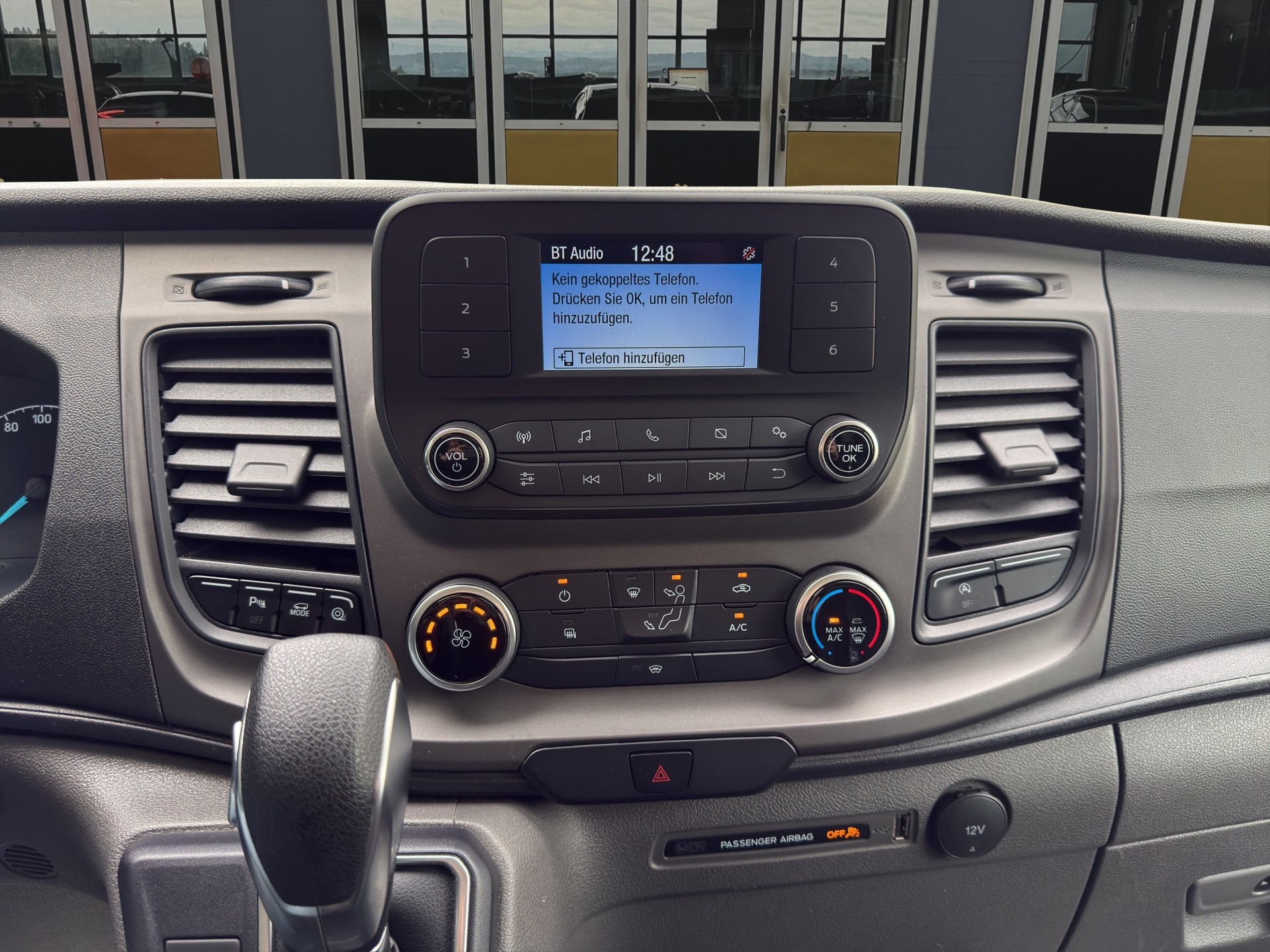 FORD Transit Van 350 L3H2 2.0 EcoBlue 130 Trend-image-14