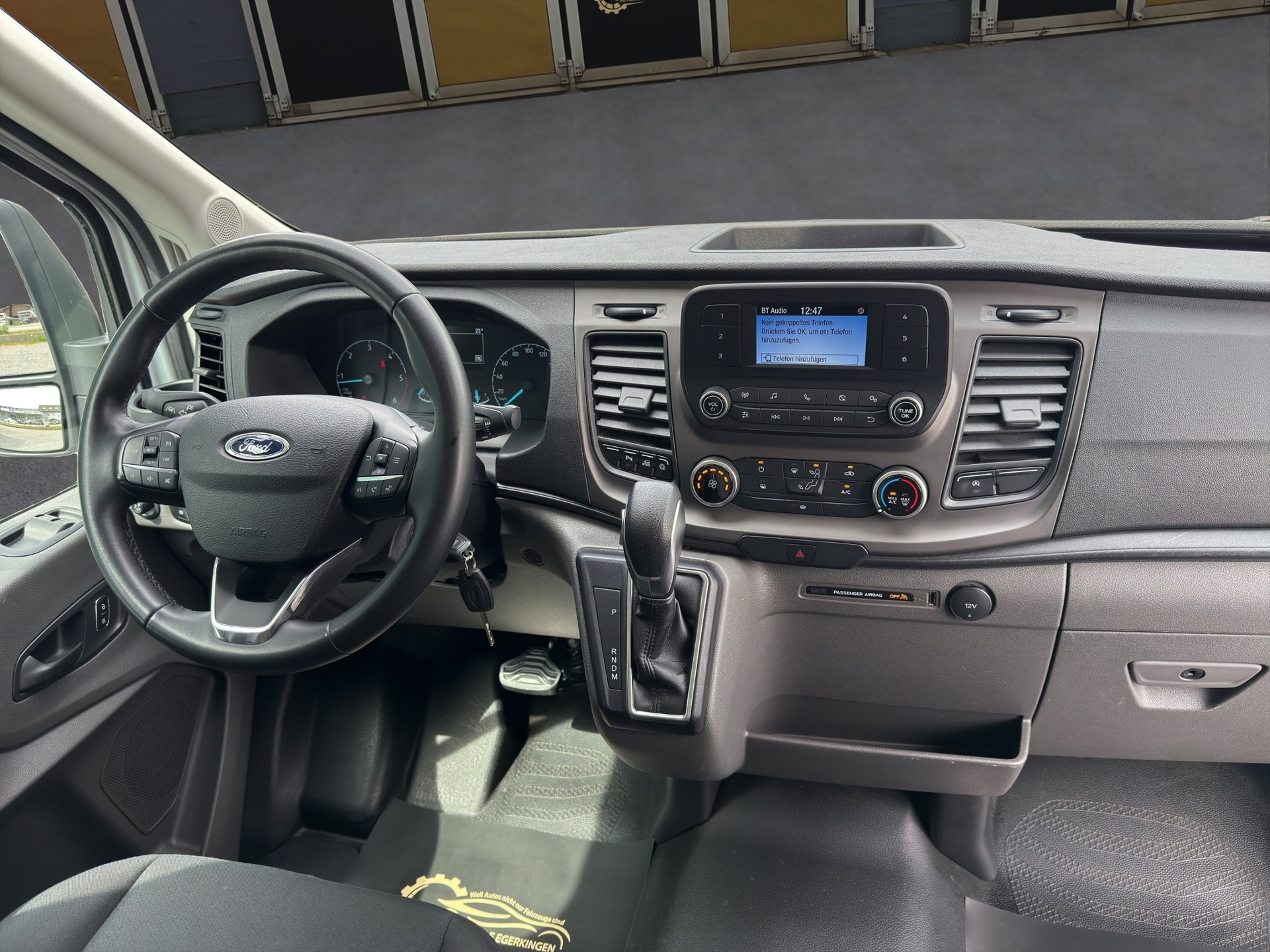 FORD Transit Van 350 L3H2 2.0 EcoBlue 130 Trend-image-10