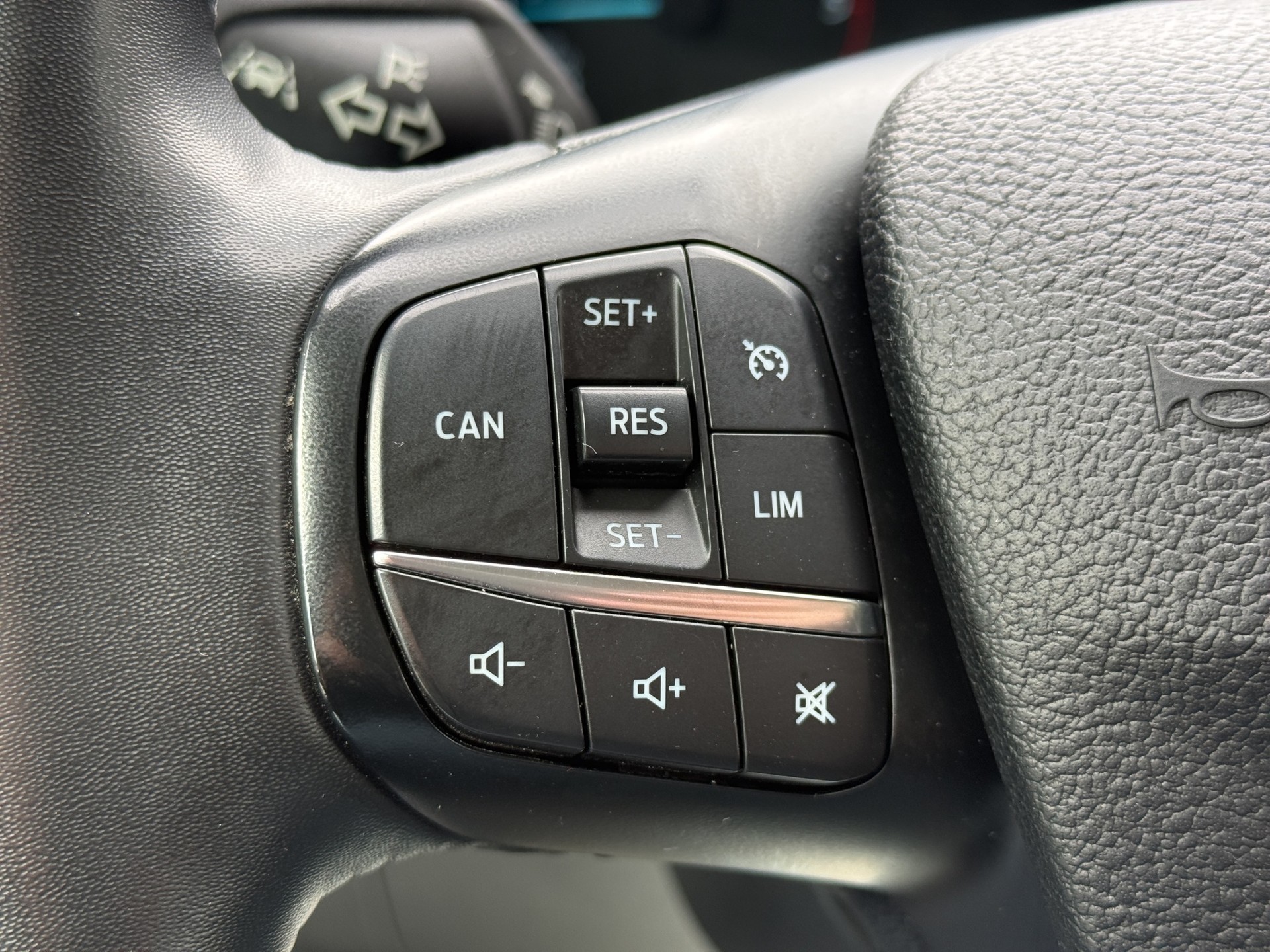 FORD Transit Van 350 L3H2 2.0 EcoBlue 130 Trend-image-16