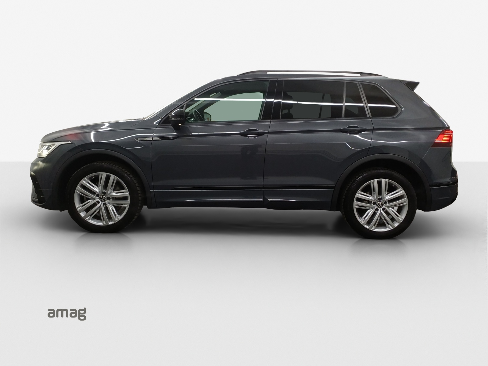 VW Tiguan 2.0TSI R-Line 4Motion DSG-image-1