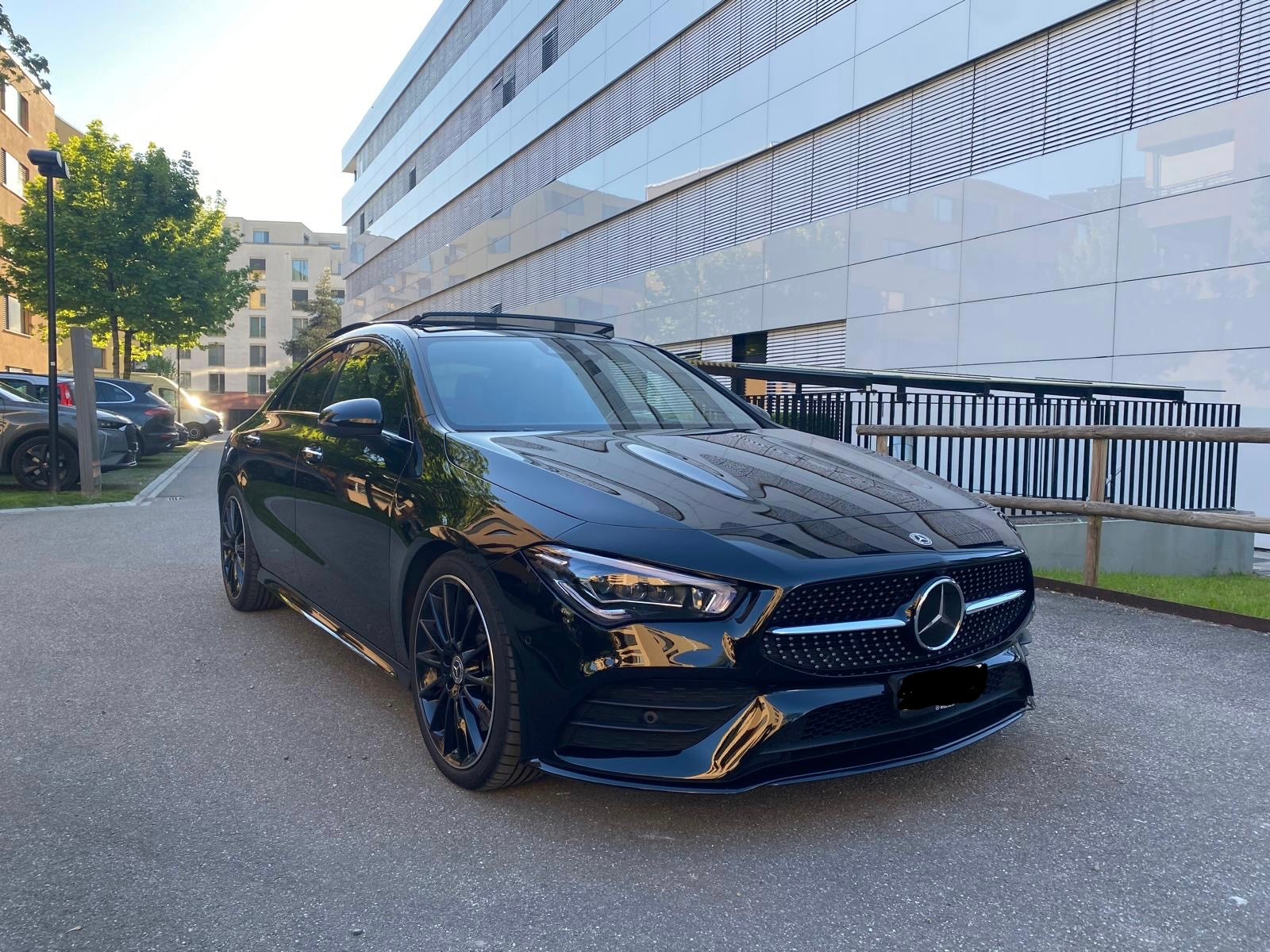 MERCEDES-BENZ CLA 250 AMG Line 4matic-image-0