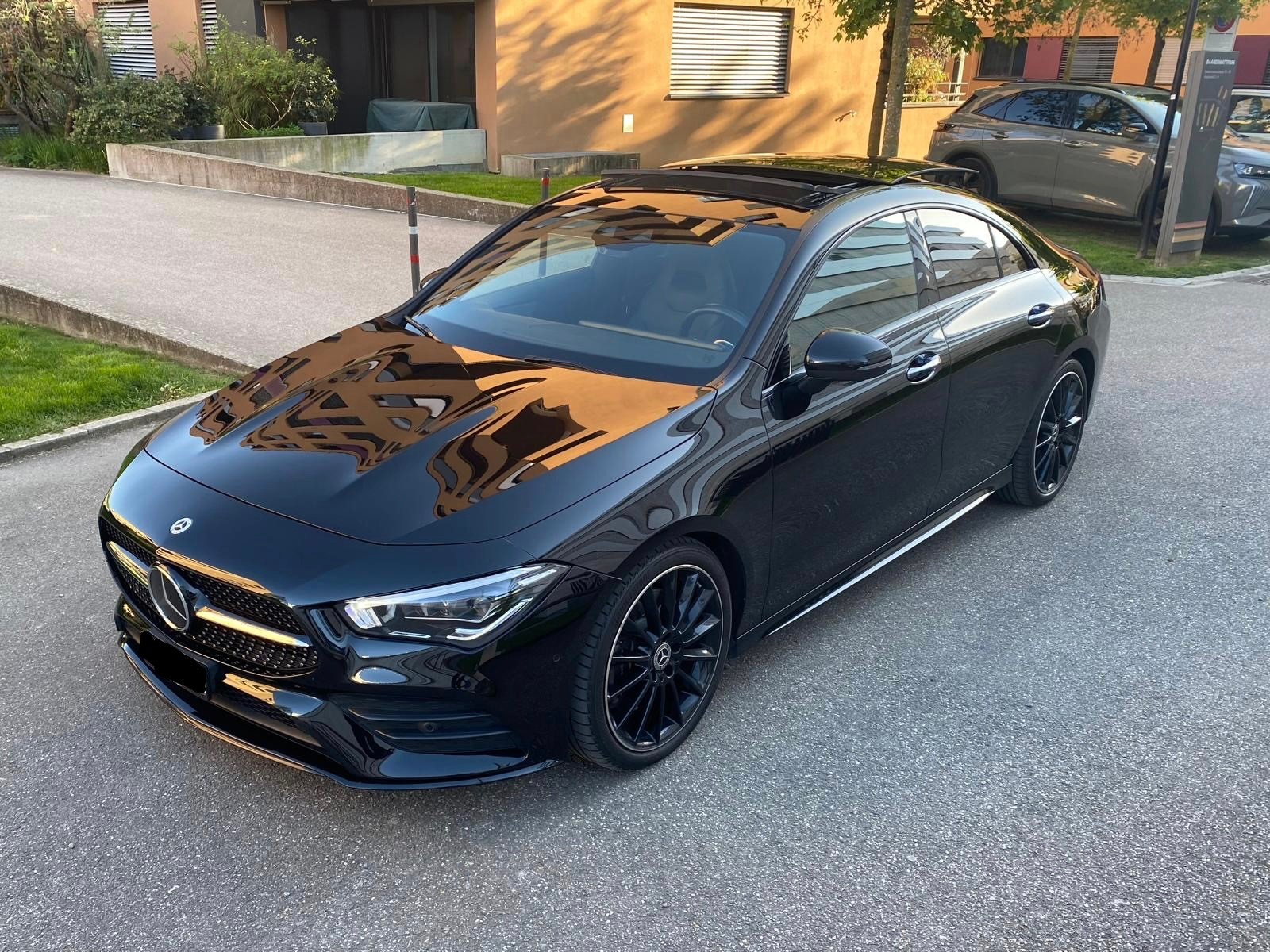 MERCEDES-BENZ CLA 250 AMG Line 4matic-image-2