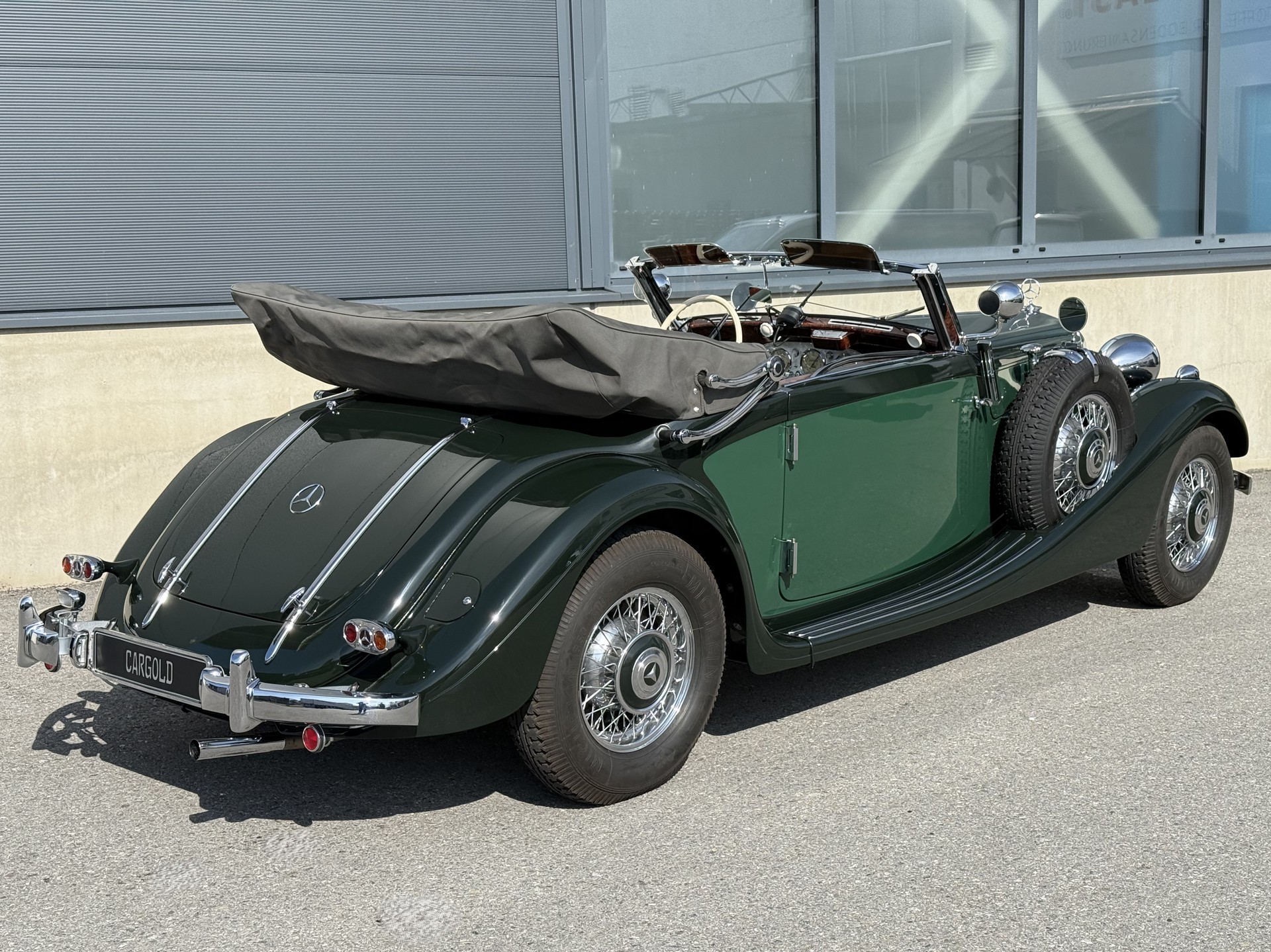 MERCEDES-BENZ 320 Cabriolet A-showroom-element-2