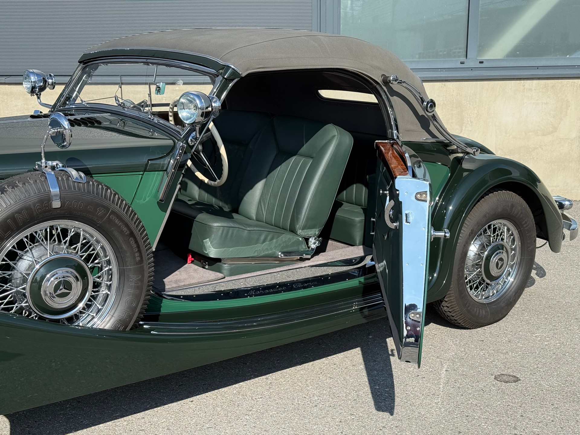 MERCEDES-BENZ 320 Cabriolet A-image-25