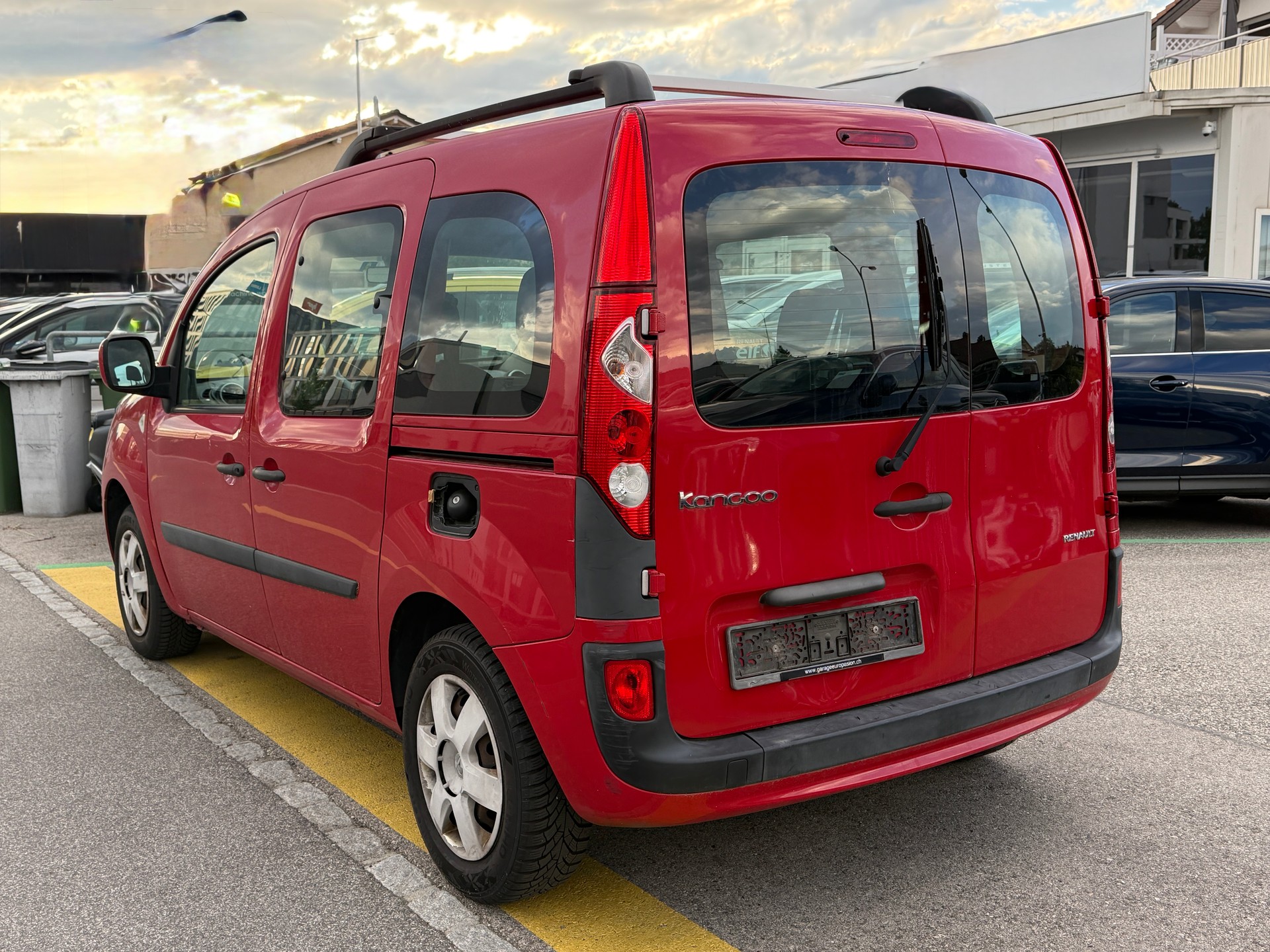 RENAULT Kangoo 1.6 16V Expression-image-11