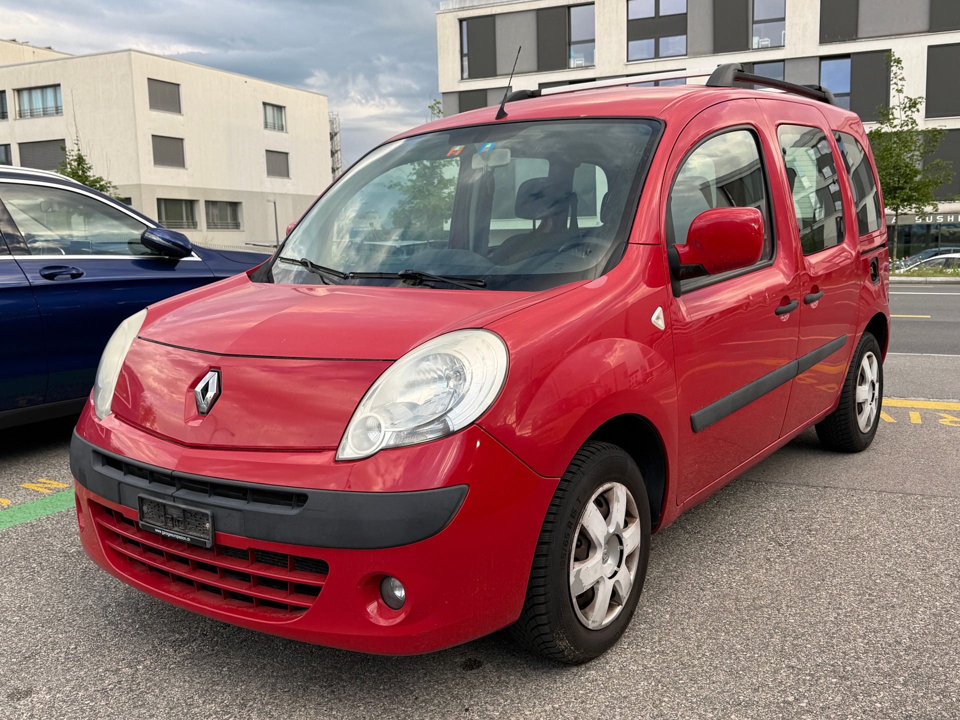 RENAULT Kangoo 1.6 16V Expression-image-9
