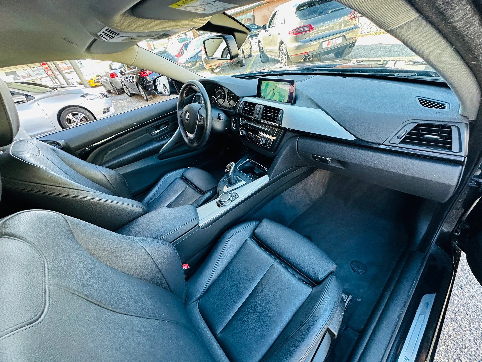 BMW 428i Coupé xDrive Sport Line Steptronic-image-16