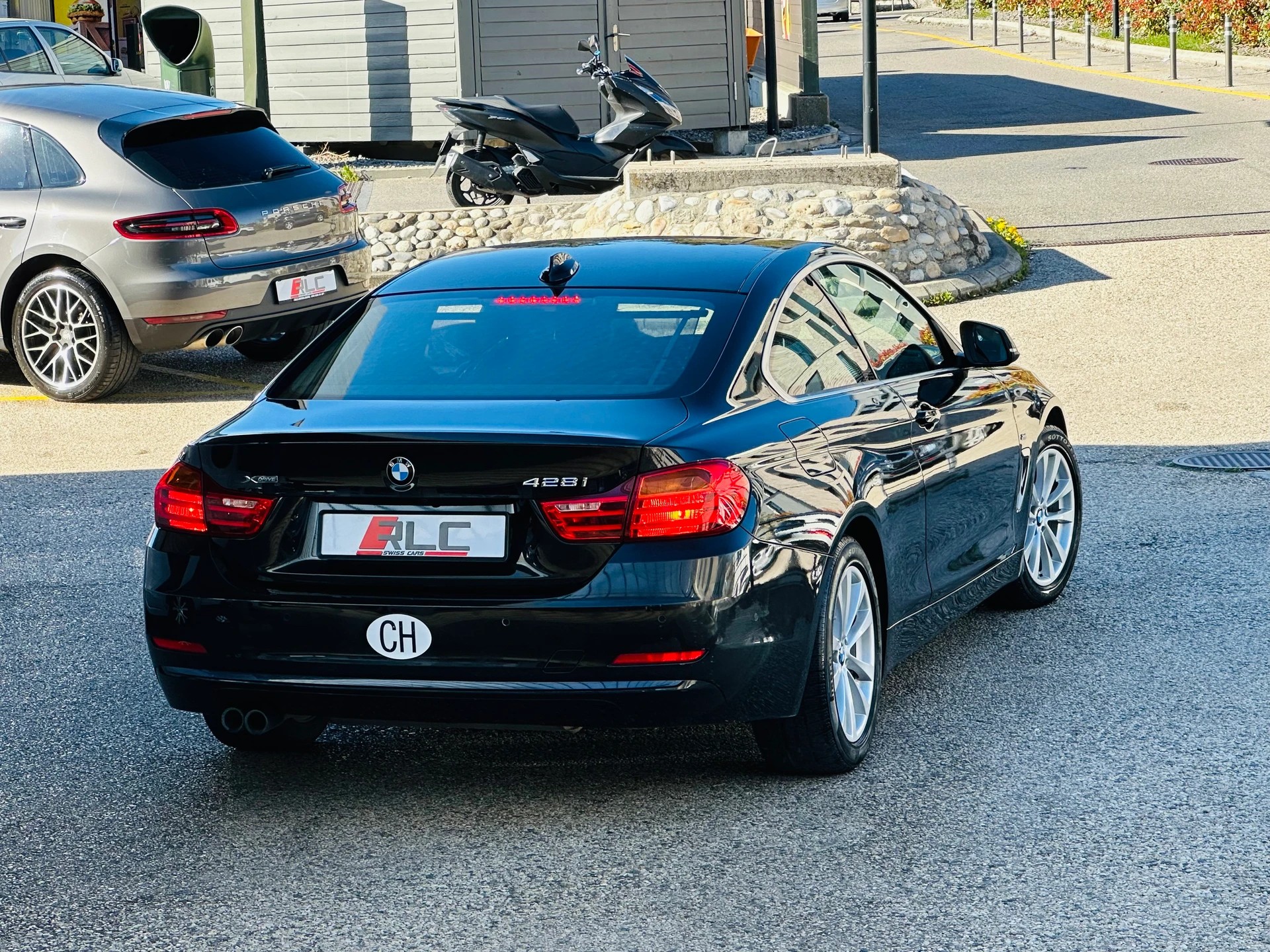BMW 428i Coupé xDrive Sport Line Steptronic-image-12
