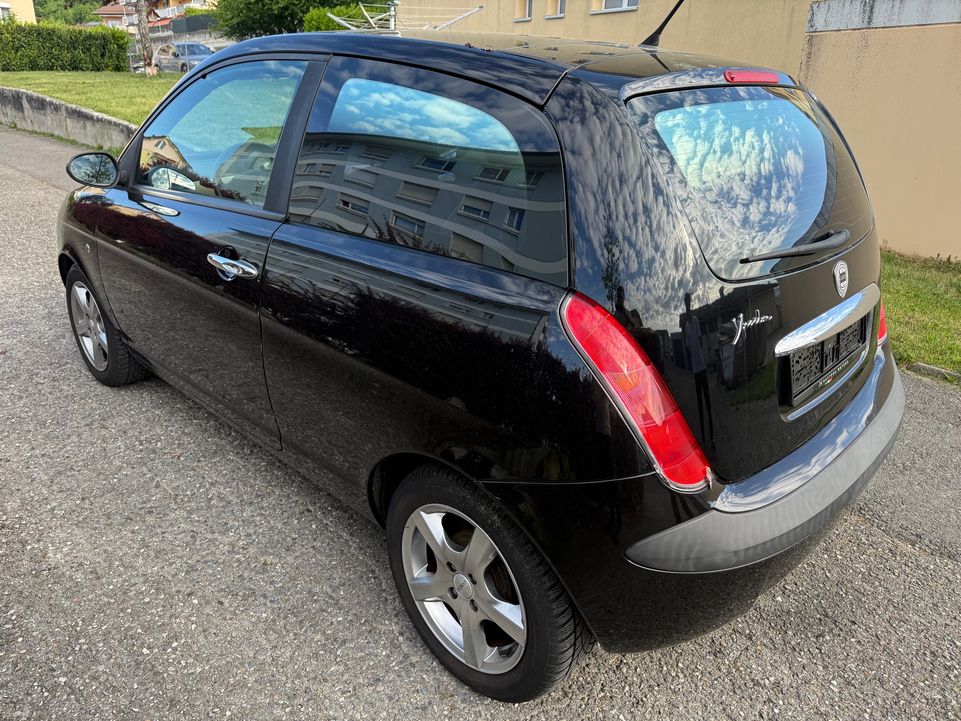 LANCIA Ypsilon 1.4 16V Argento-image-2
