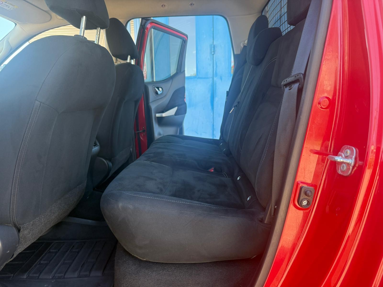 NISSAN Navara Double Cab Tekna 2.3 dCi 4WD Automatic-image-7