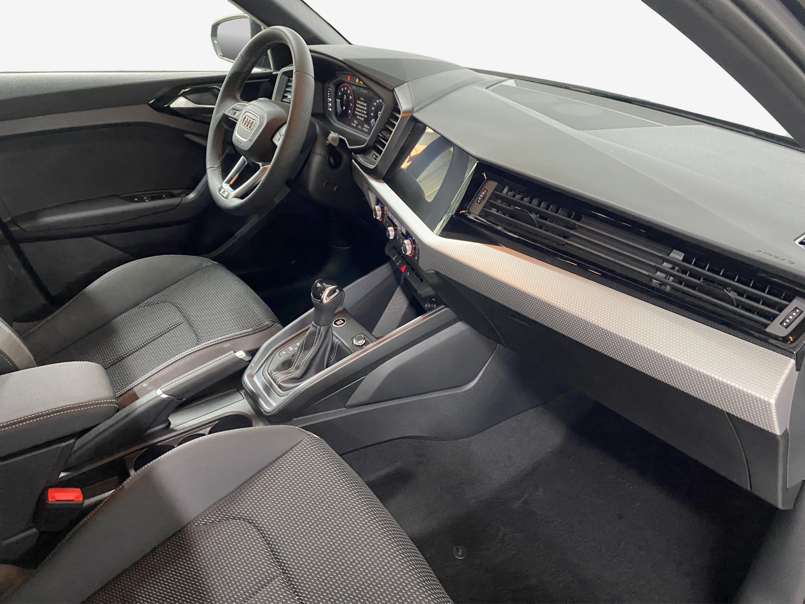 AUDI A1 Sportback 30 TFSI S Line S-tronic-image-13