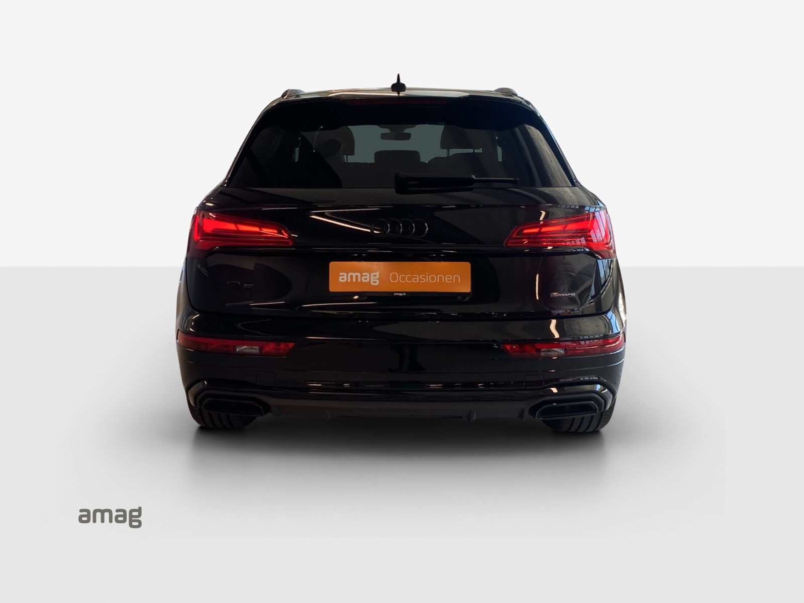 AUDI Q5 40 TDI Black Edition quattro S-tronic-showroom-element-3