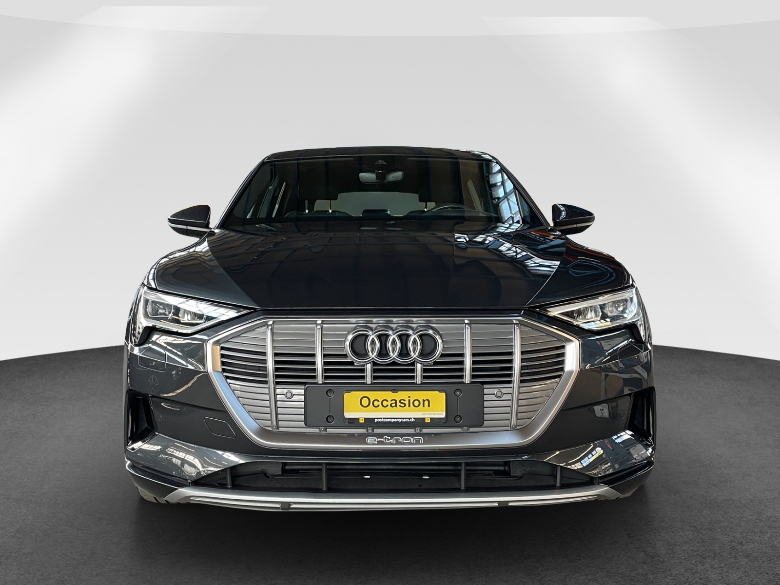 AUDI e-tron 55 Advanced quattro-image-1