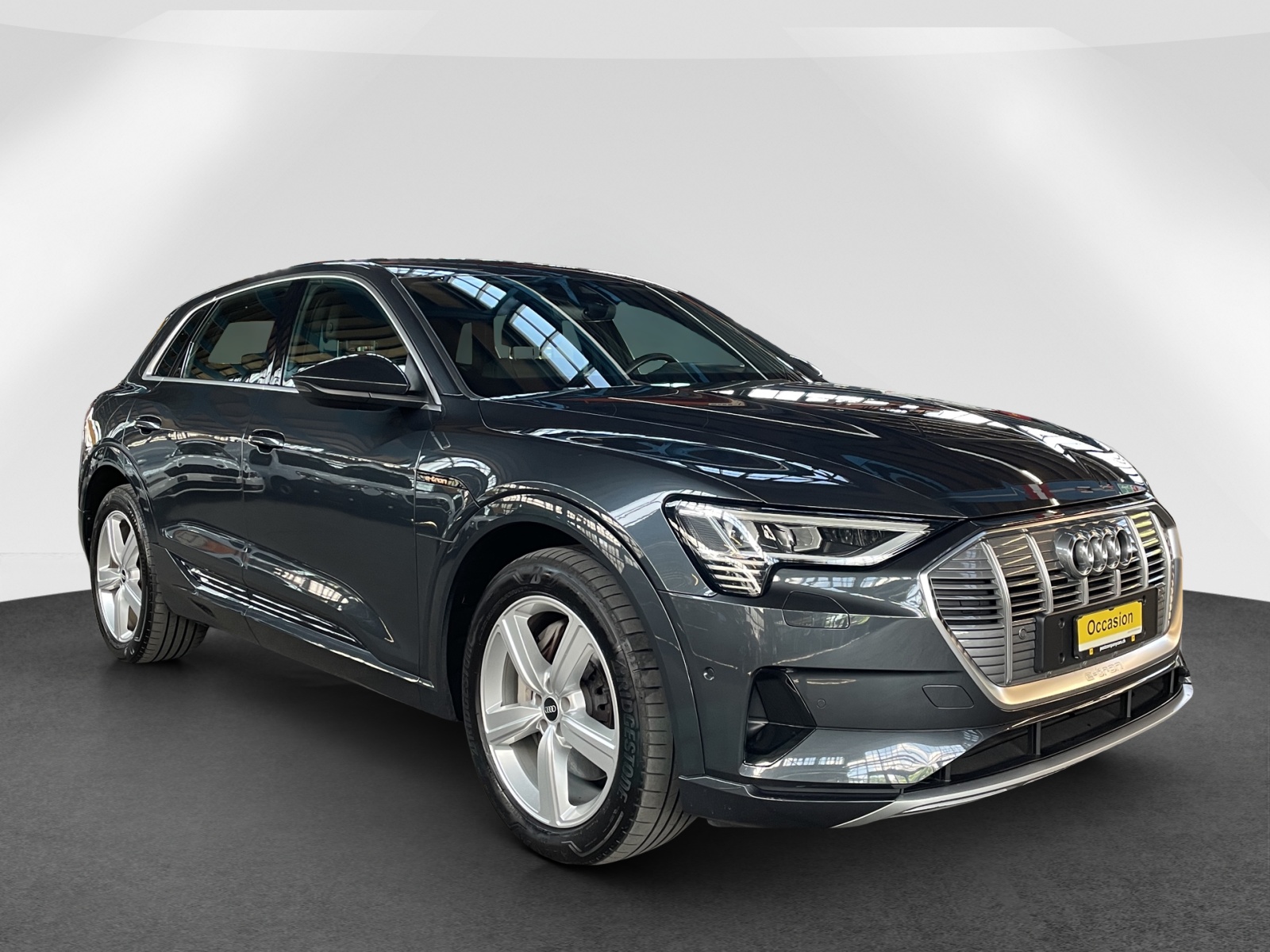AUDI e-tron 55 Advanced quattro-image-0