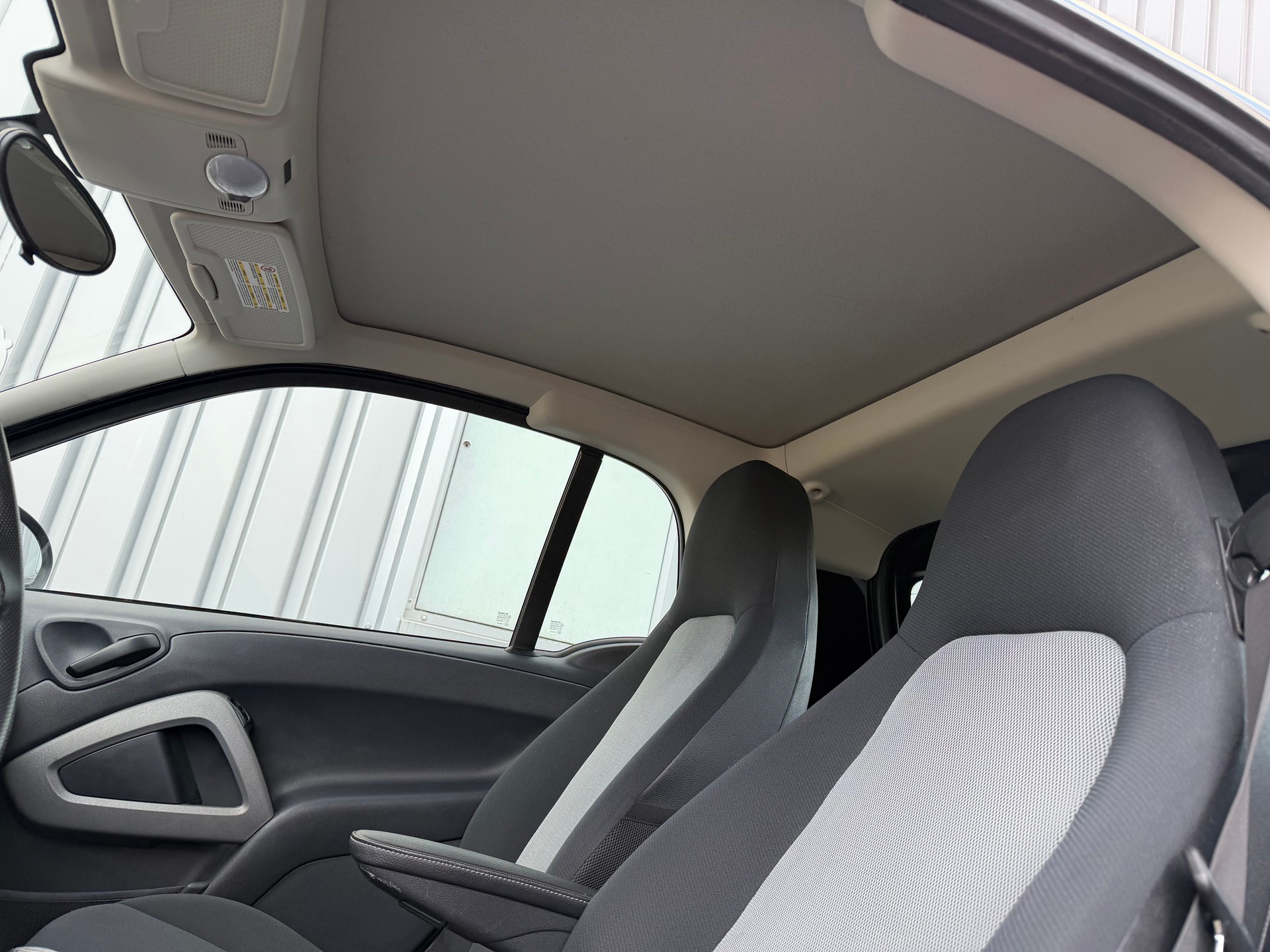 SMART fortwo black & white limited mhd softouch-image-13