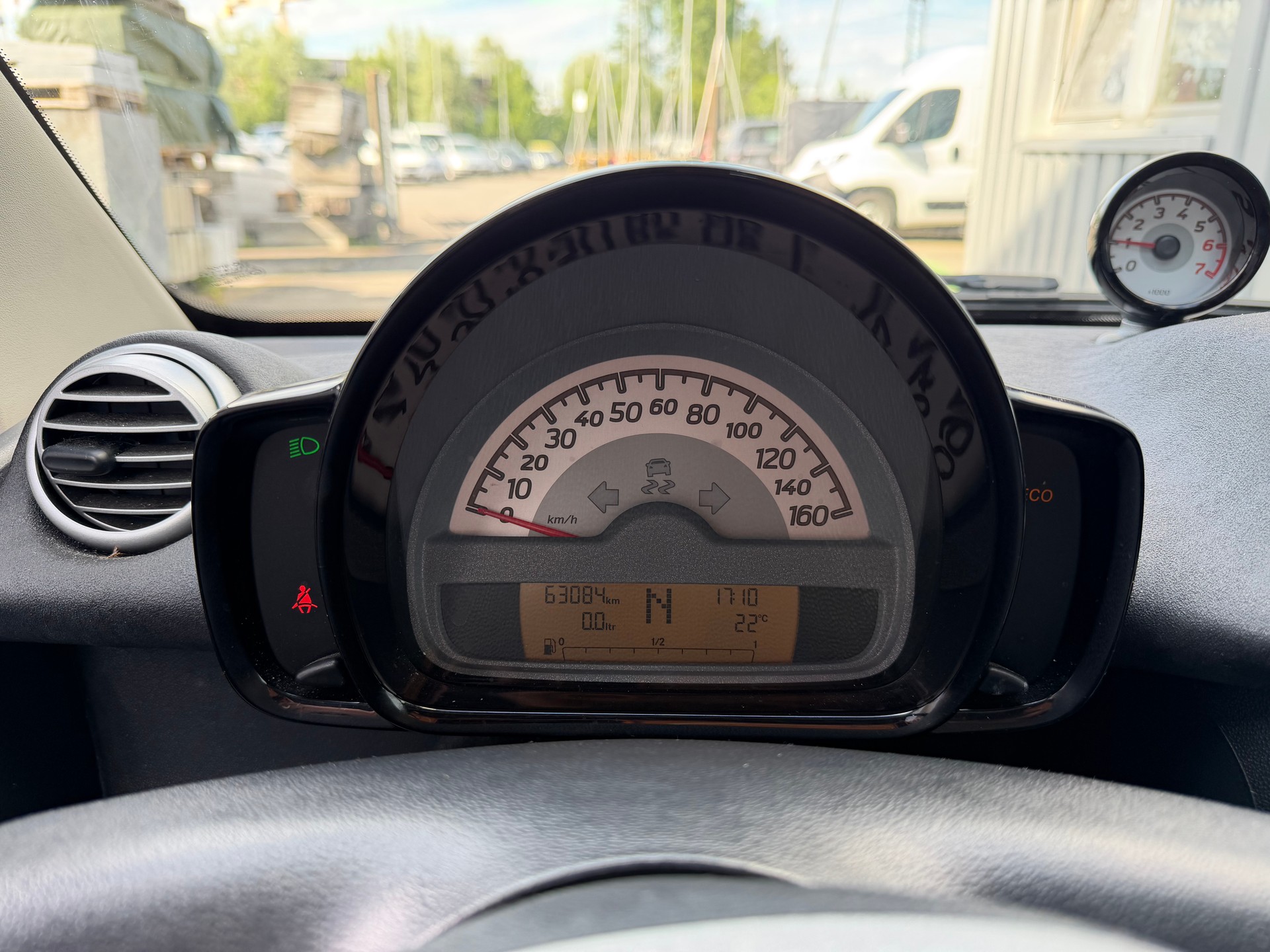 SMART fortwo black & white limited mhd softouch-image-14
