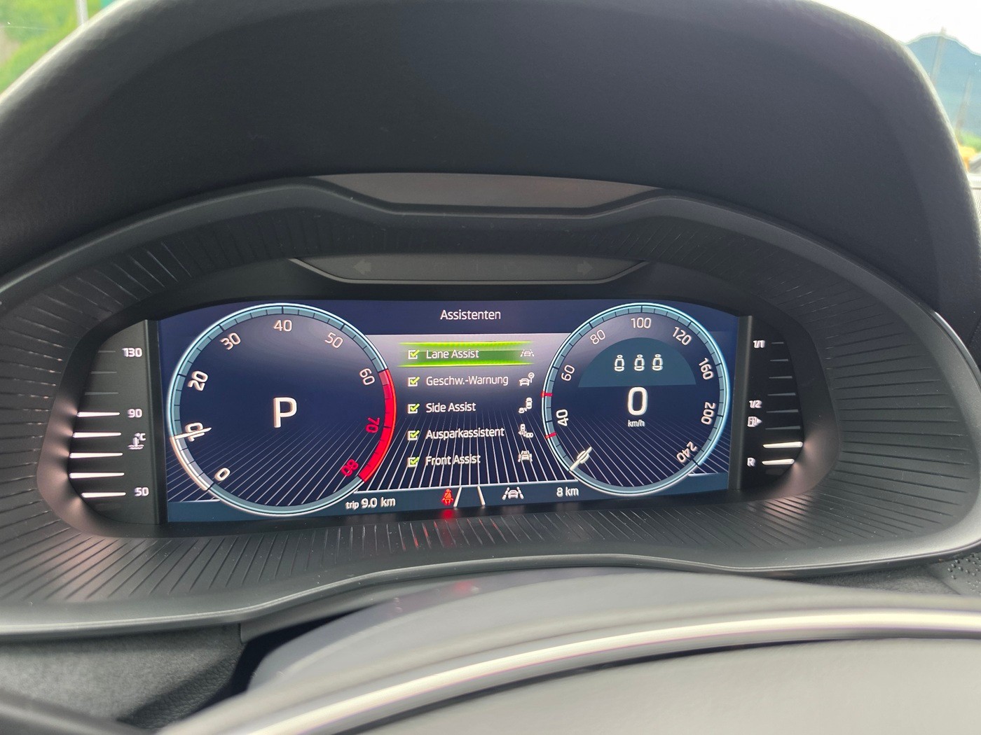SKODA Kamiq 1.0 TSI Dynamic DSG-image-16