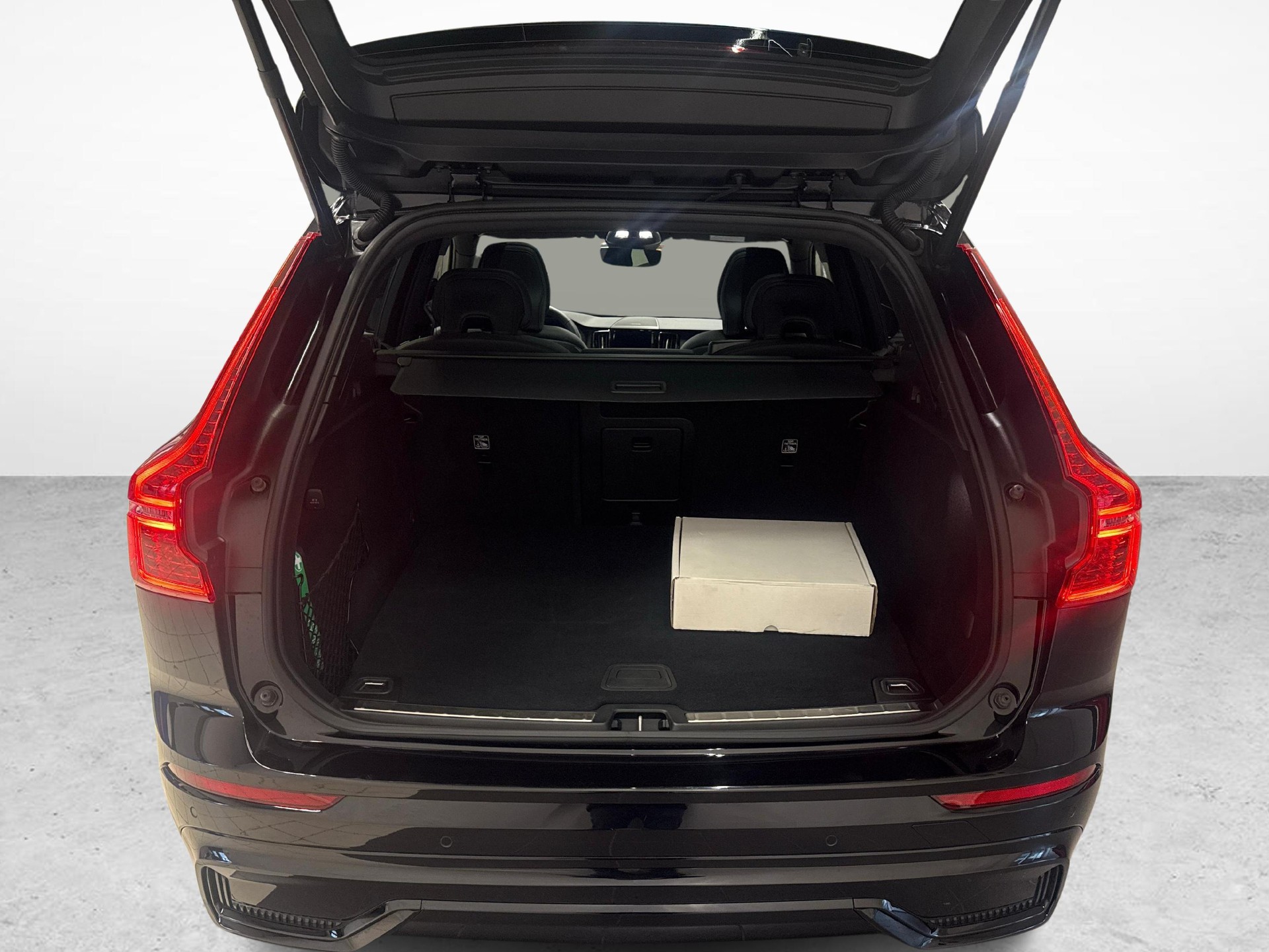 VOLVO XC60 2.0 T8 TE Ultra Dark eAWD + Ruote invernali incluse-image-9