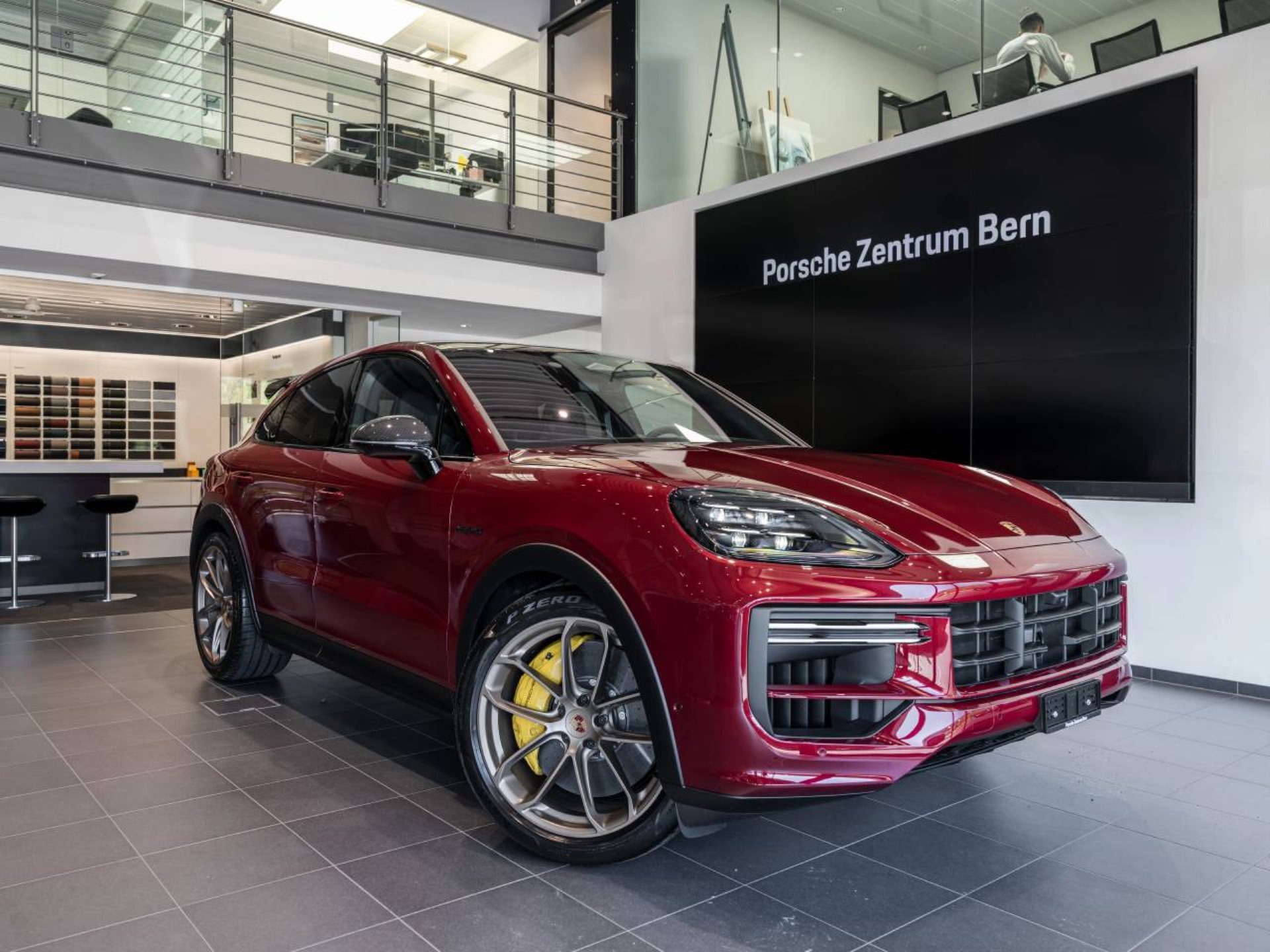 PORSCHE Cayenne Turbo E-Hybrid Coupé mit GT-Paket-image-0