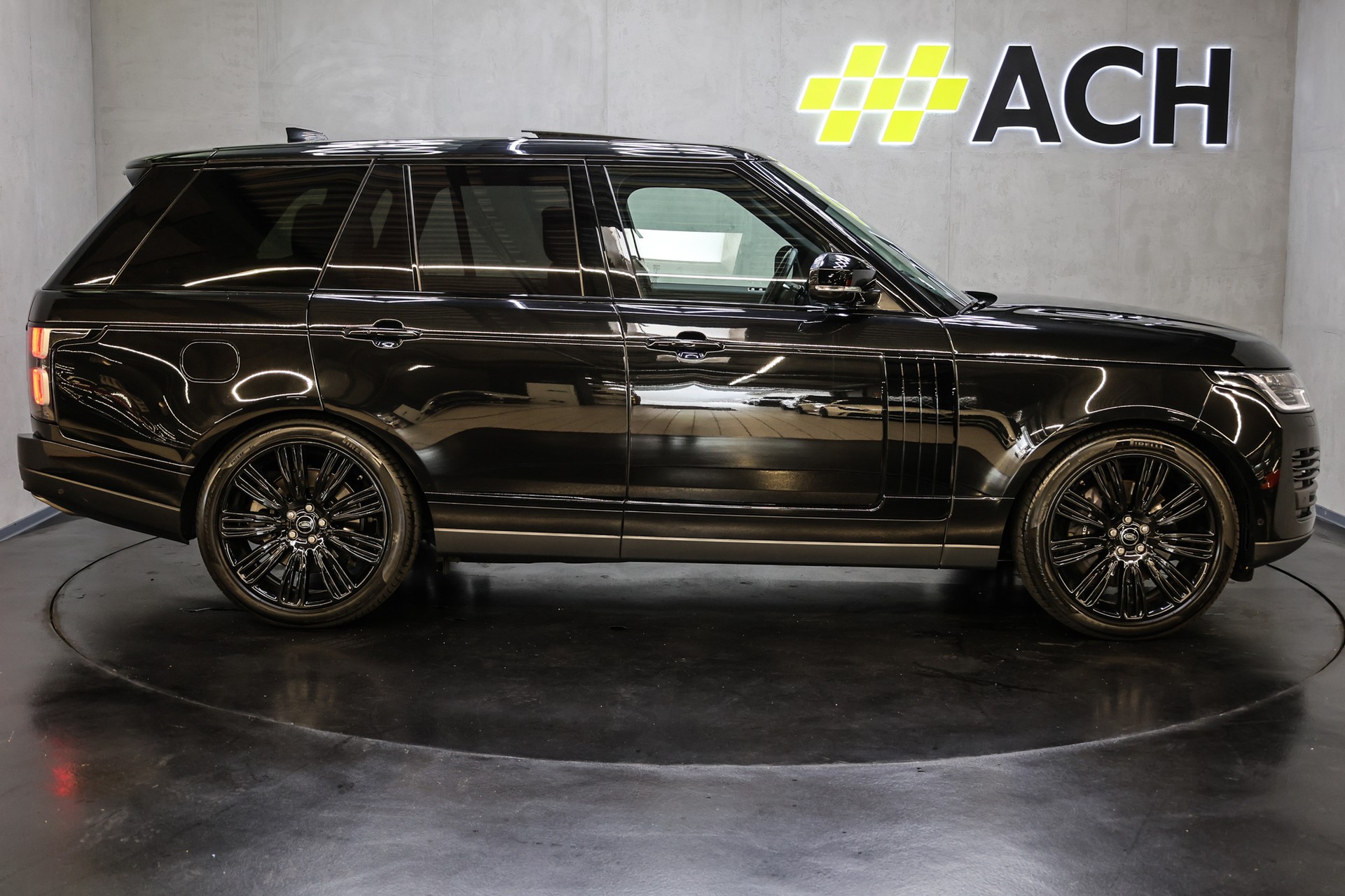 LAND ROVER Range Rover 3.0 I6D Vogue-image-10