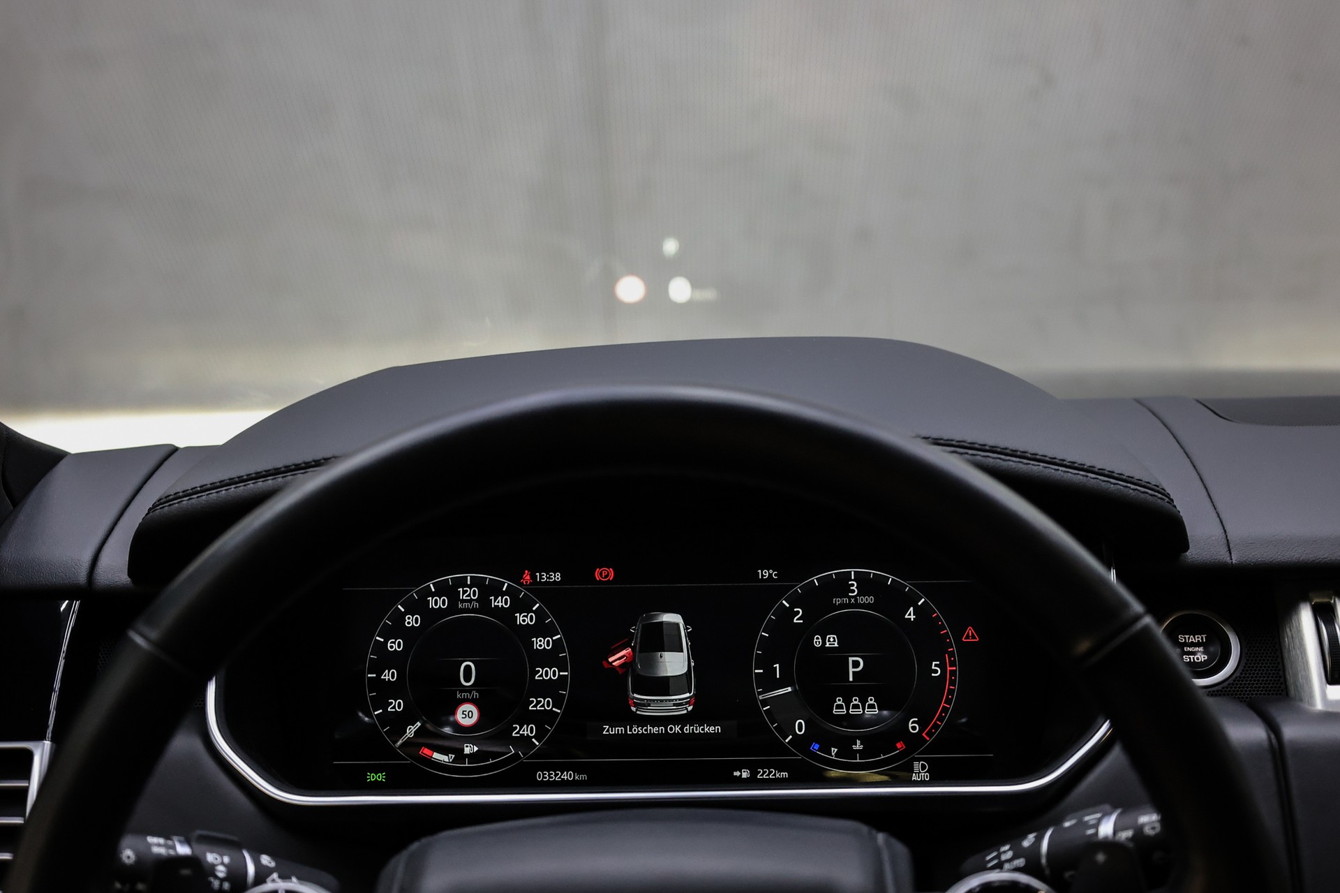 LAND ROVER Range Rover 3.0 I6D Vogue-image-19