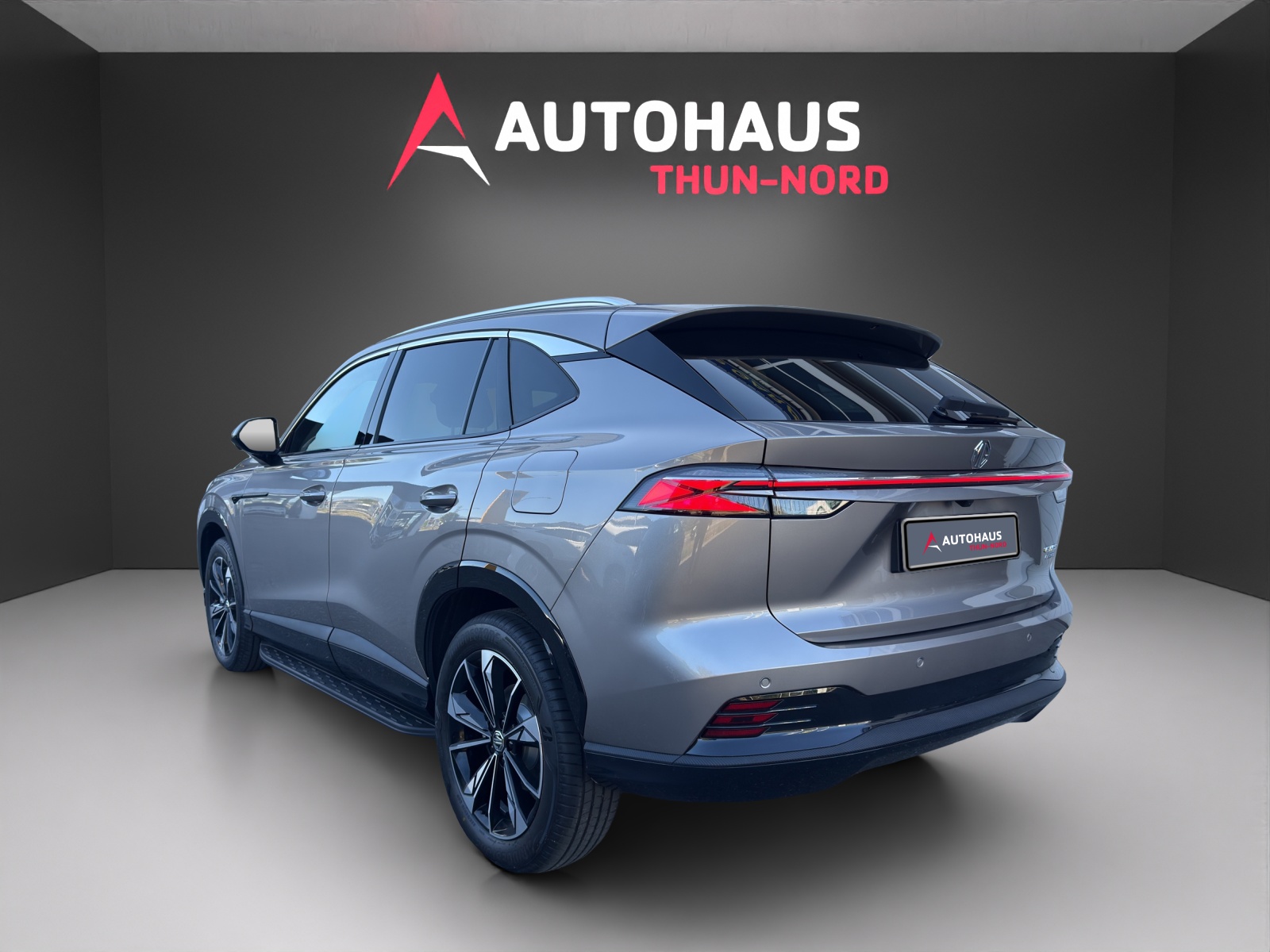MG HS 1.5 PHEV Luxury-image-2