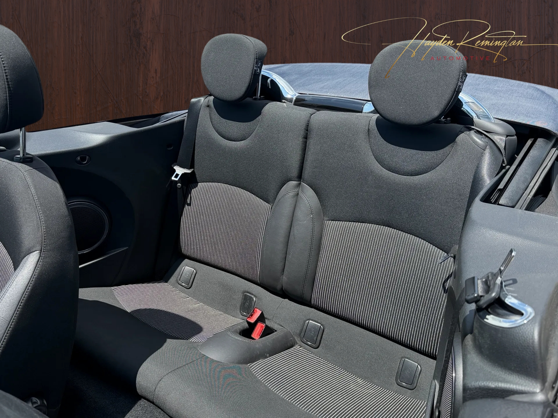 MINI Cooper S Cabriolet-image-7