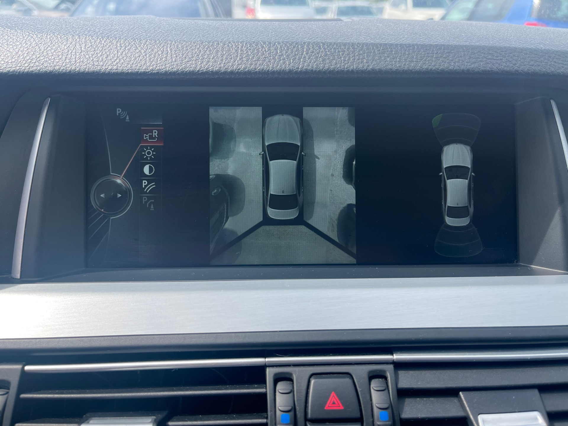BMW 528i Modern Line Steptronic-image-12