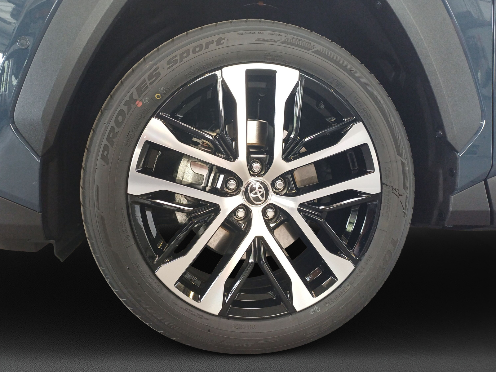 TOYOTA RAV4 2.5 HEV Premium-image-4