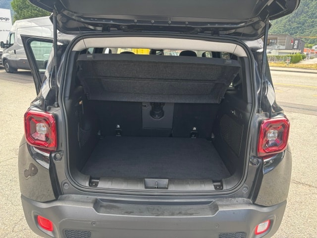 JEEP Renegade 1.3 Turbo Limited AWD-image-8