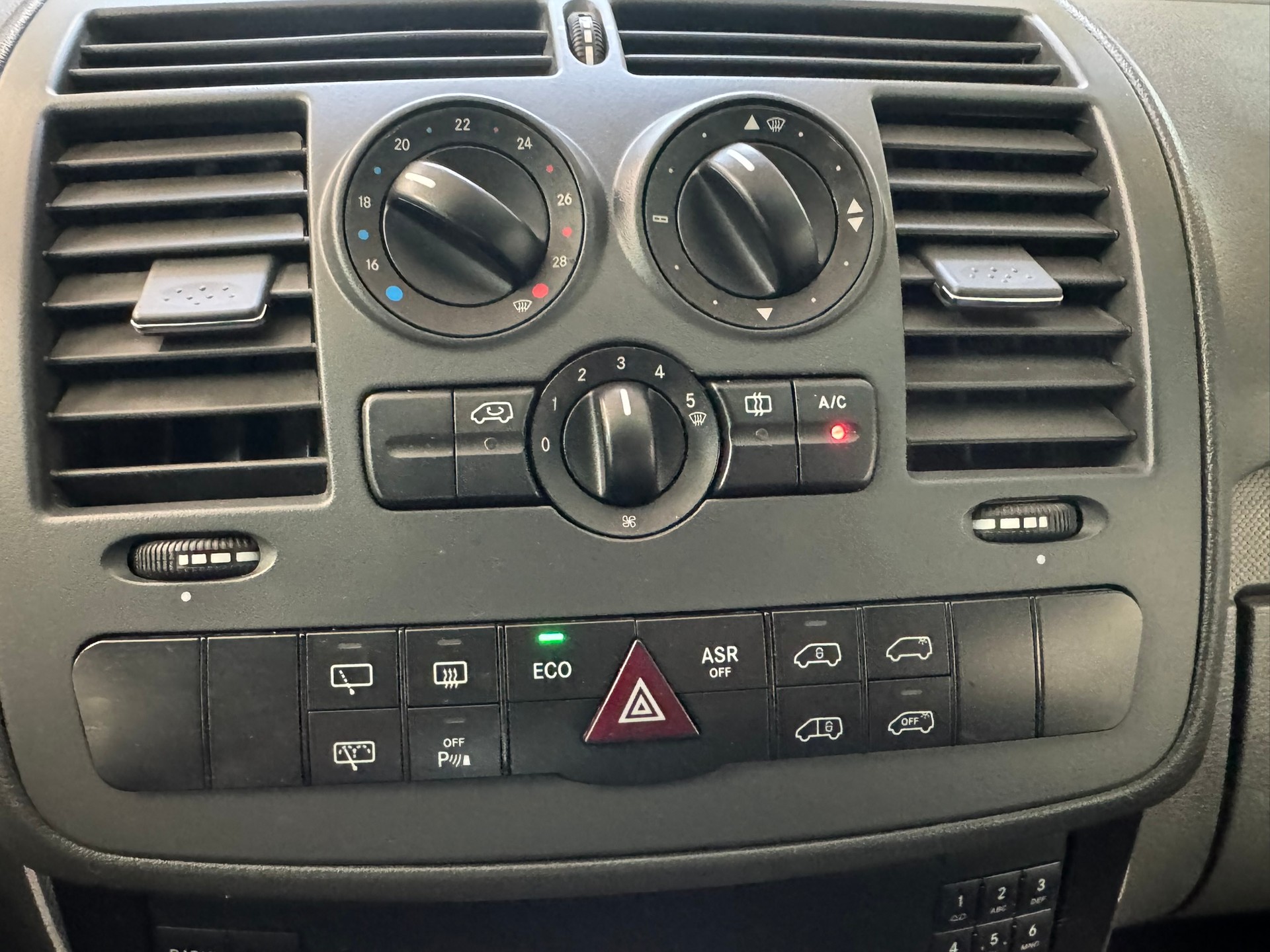 MERCEDES-BENZ Vito 113 CDI Blue Efficiency L-image-10
