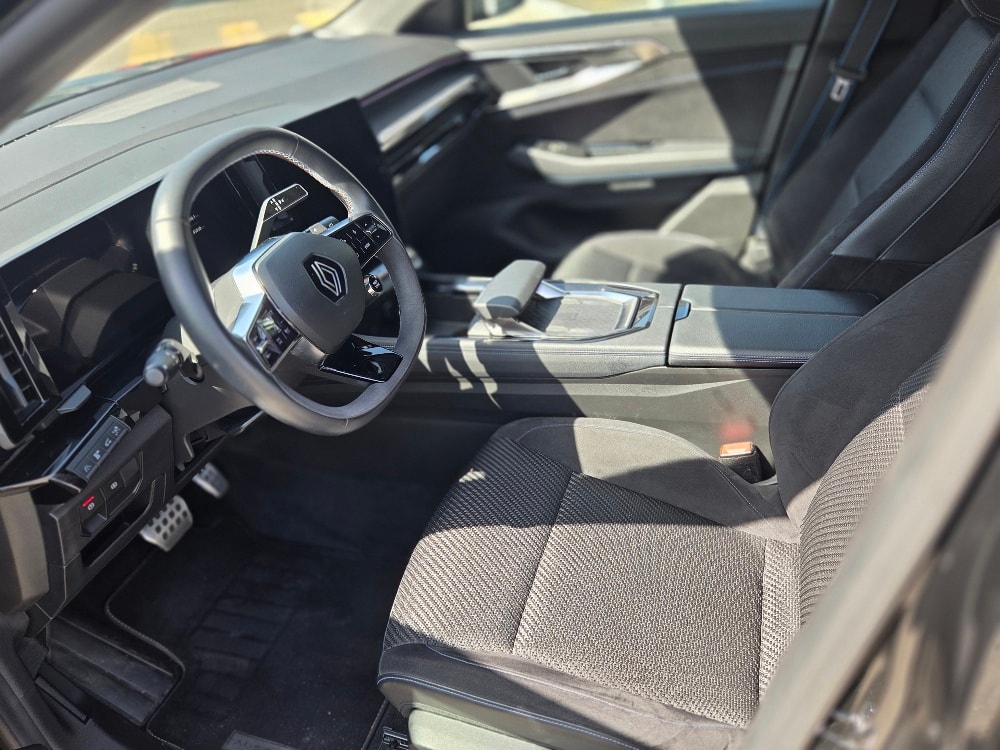 RENAULT Austral 1.3 MHEV 160 Techno Esprit Alpine A-image-6