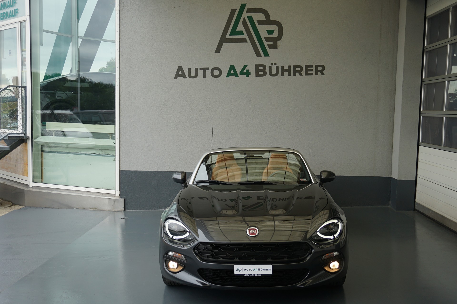 FIAT 124 Spider 1.4 TB Lusso Automat mit erst 25`000km!!-image-10