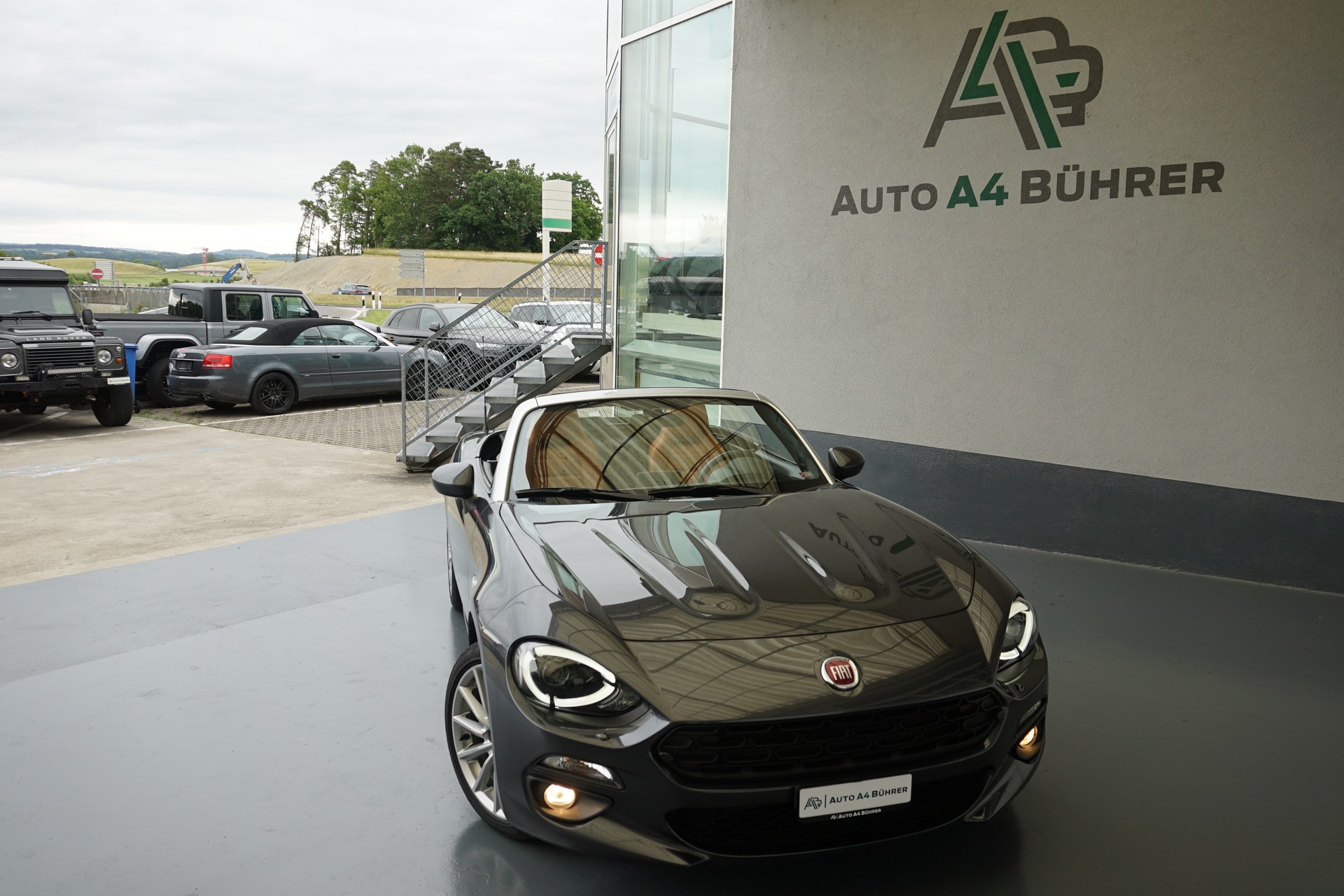 FIAT 124 Spider 1.4 TB Lusso Automat mit erst 25`000km!!-image-5