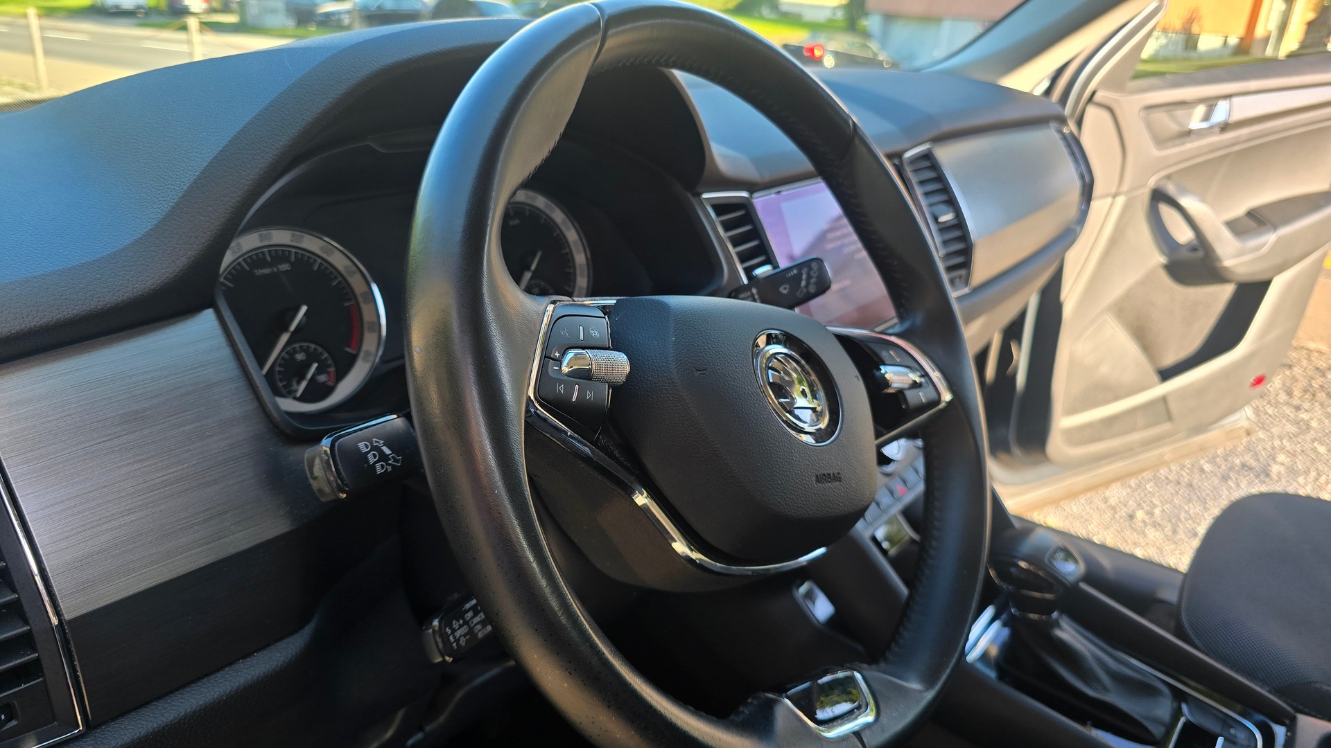 SKODA Kodiaq 2.0 TDI CR Ambition 4x4 DSG-image-10