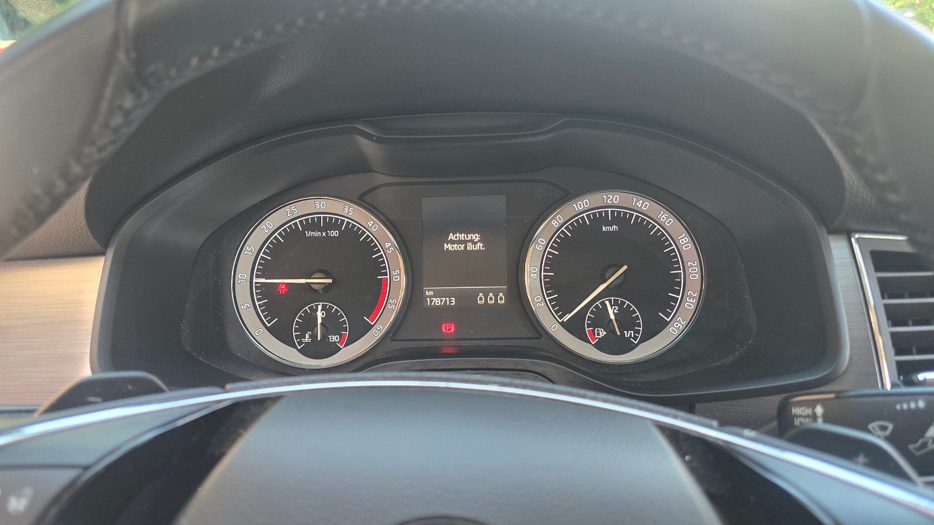 SKODA Kodiaq 2.0 TDI CR Ambition 4x4 DSG-image-11